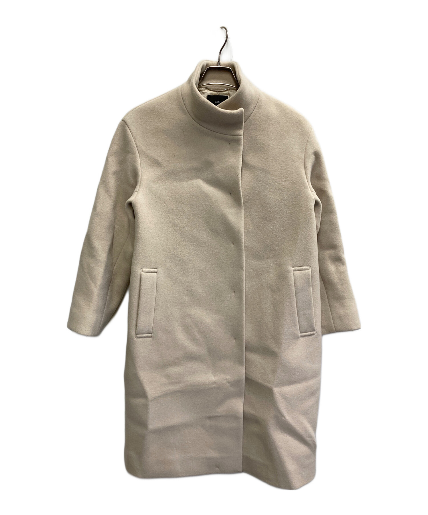 中古・古着通販】23区 (ニジュウサンク) ダブルクロスベロアスタンド