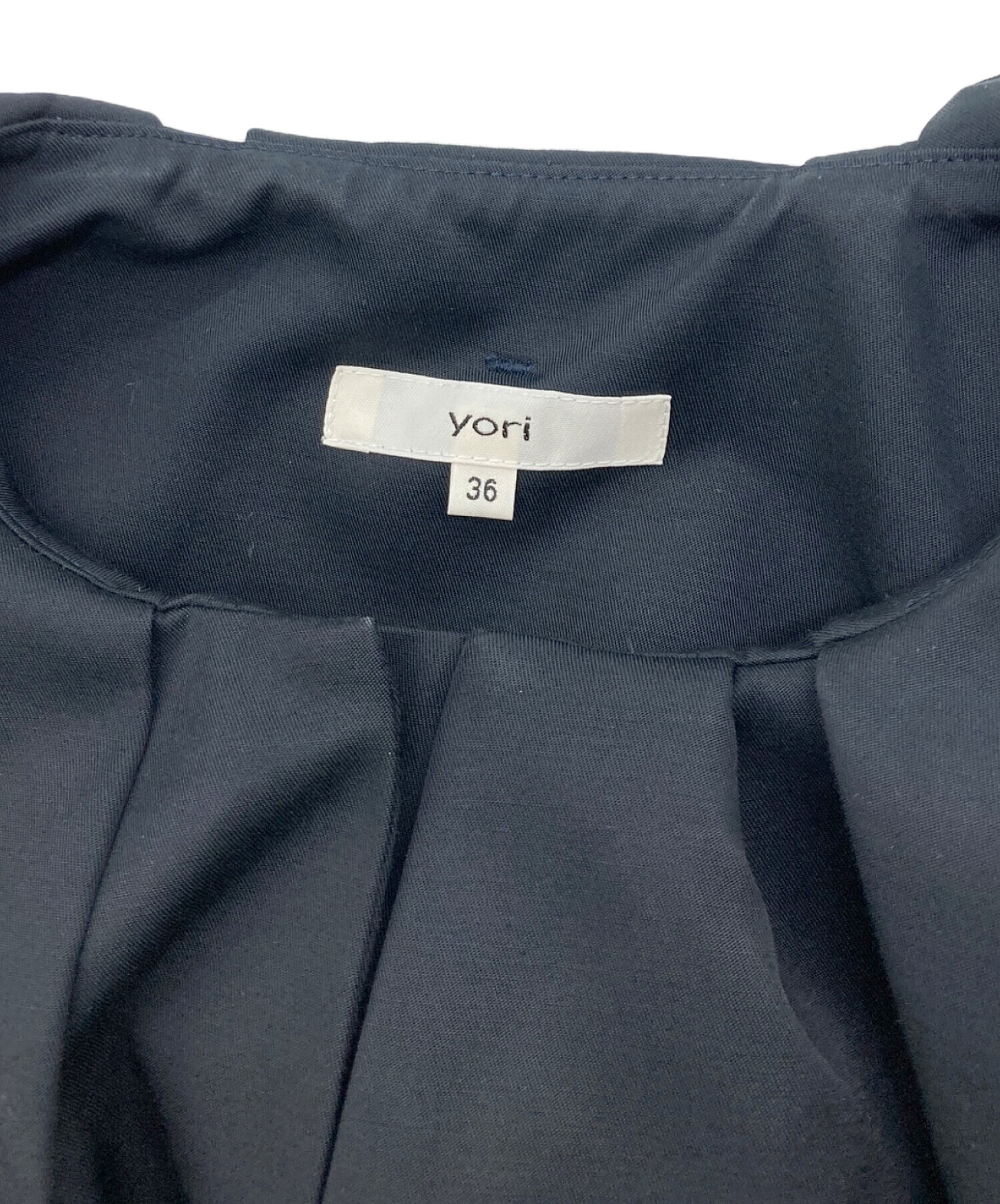 中古・古着通販】yori (ヨリ) ノーカラー ツイルフレアハーフコート