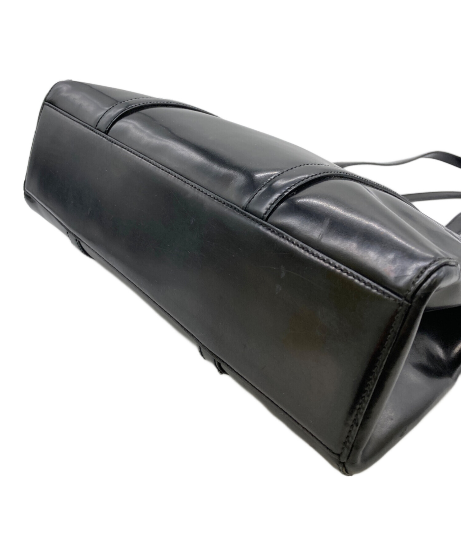 レア　美品 Prada ハンドバック ブラック エナメル 本物☆プラダ エナメル ロゴ レザーハンドバッグ ミニトート