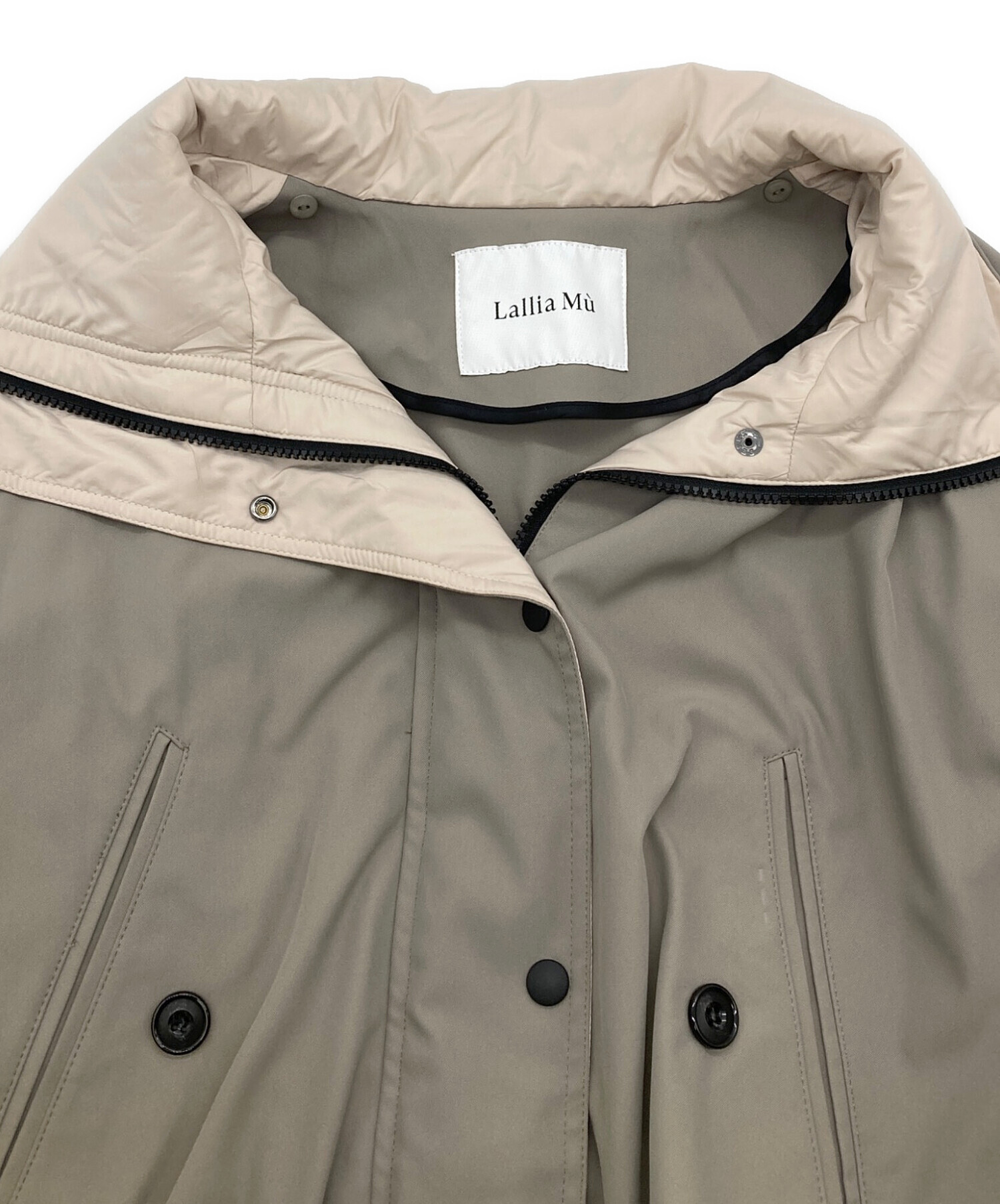 user_8ef7bf2d 未使用品 24AW ラリア・ムー スタンド 中古・古着通販】Lallia Mu (ラリア ムー) スタンドカラーコート