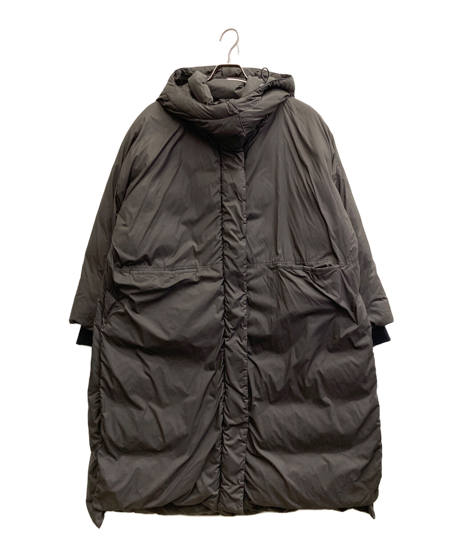 emmi AYA KANEKO ドレスダウンコート ロングダウン　ブラック AYA_KANEKO for emmi A-Line Down Coat │ emmi（エミ）公式サイト