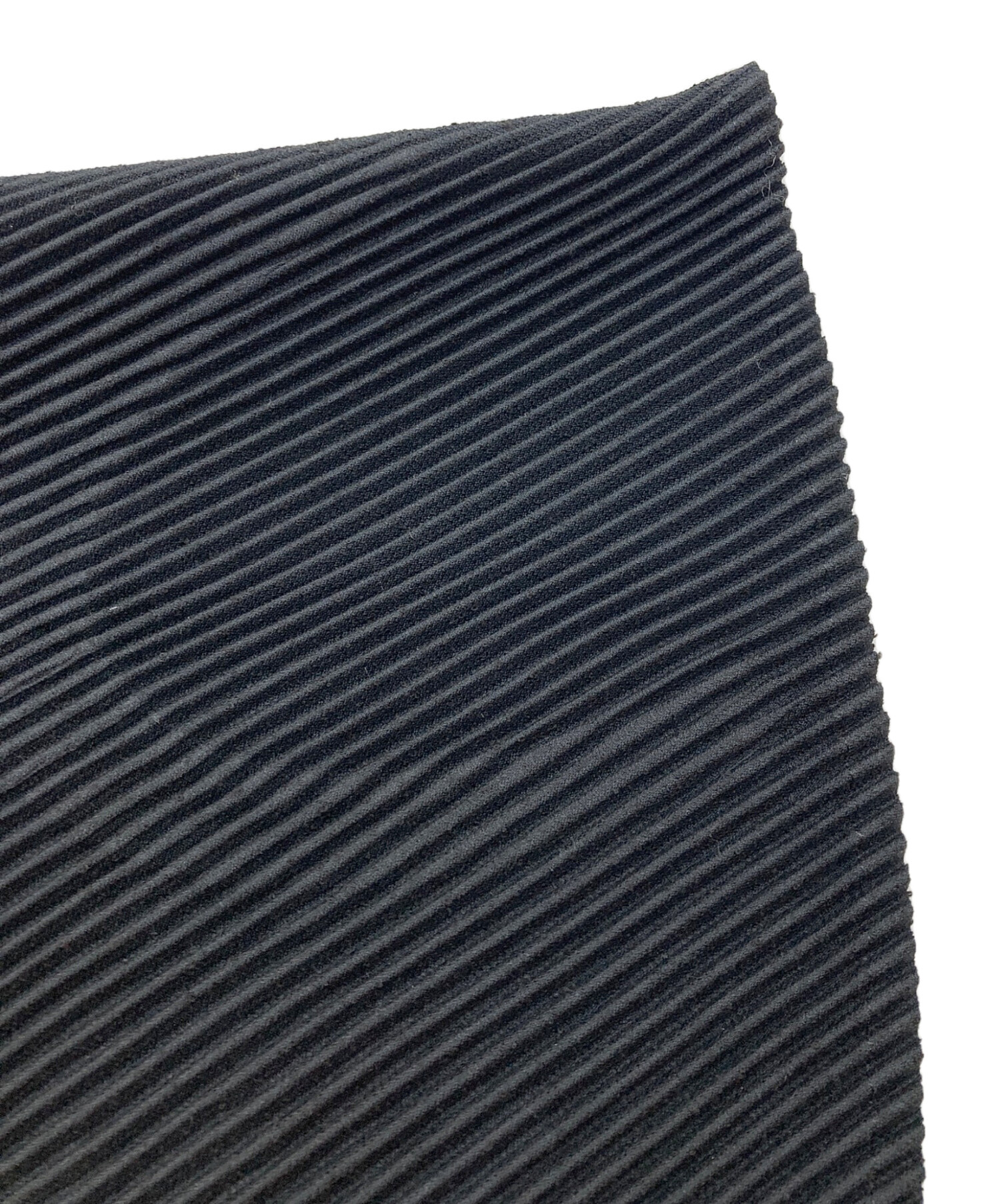 ISSEY MIYAKE イッセイミヤケ 23SS RIDGE PLEATS TOP 2トーンプリーツトップス ブラック チャコール 2 中古・古着通販】ISSEY MIYAKE (イッセイミヤケ) 23SS RIDGE PLEATS