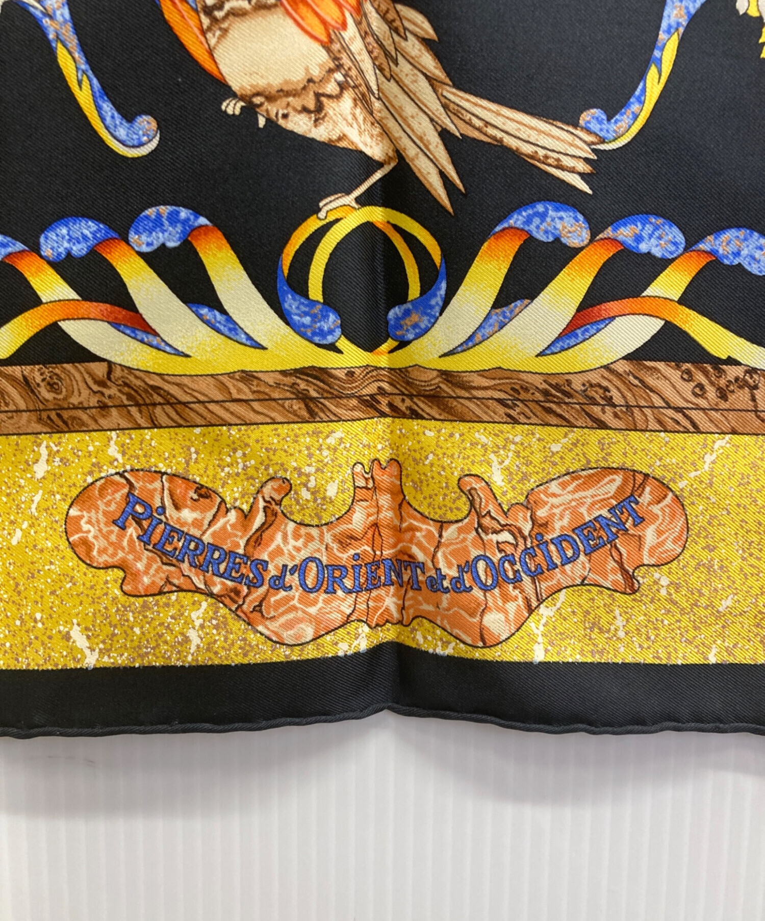 ☘️レアカラー 新品未使用☘️エルメス カレ90　東洋の石と西洋の石細工 中古・古着通販】HERMES (エルメス) カレ90 PIERRES d' ORIENT et d