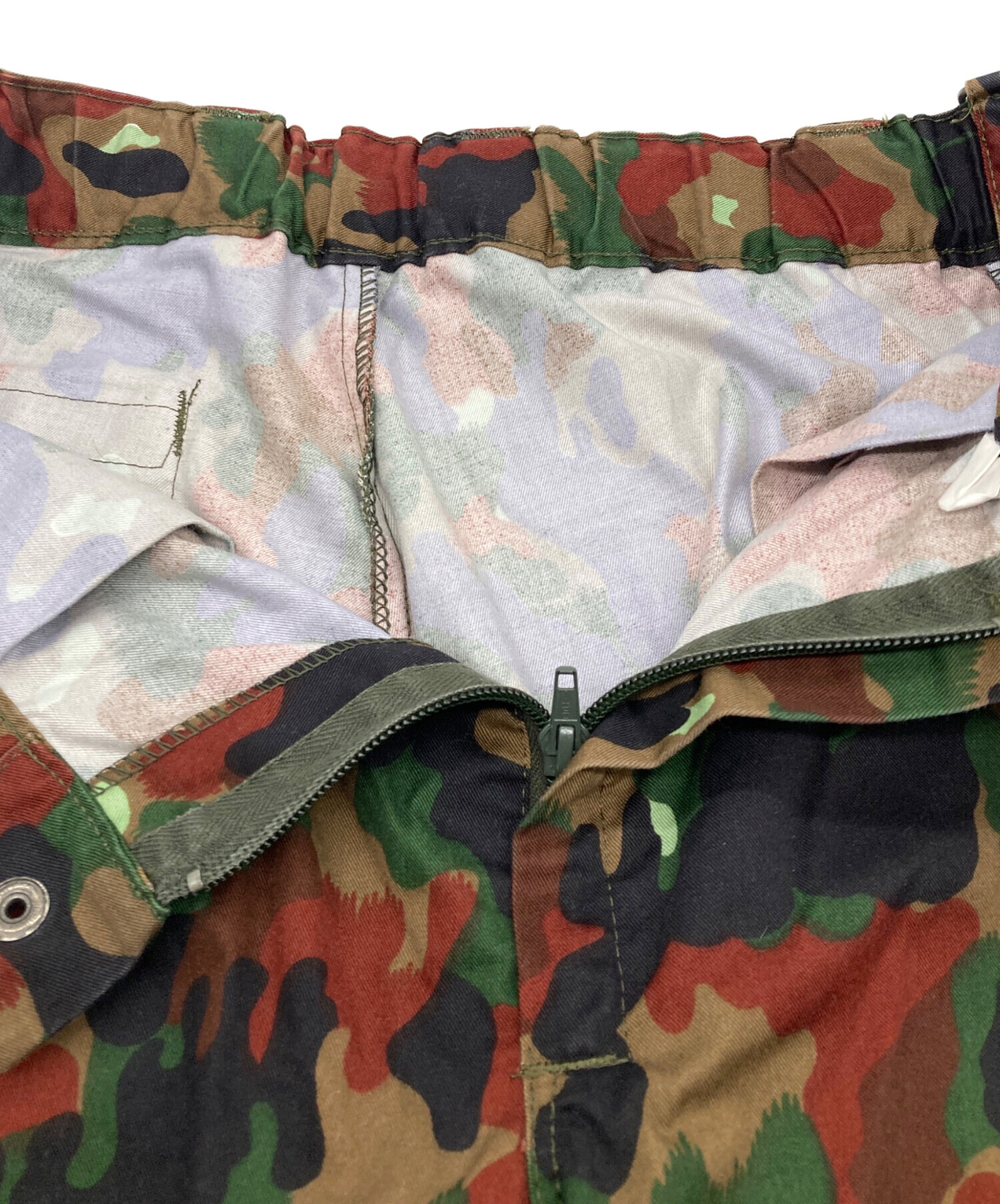 SwissArmy スイス軍 コンバットパンツ　本物 アルペンカモフラ 80s〜 Swiss Army スイス軍 実物 アルペンカモ カーゴ フィールド