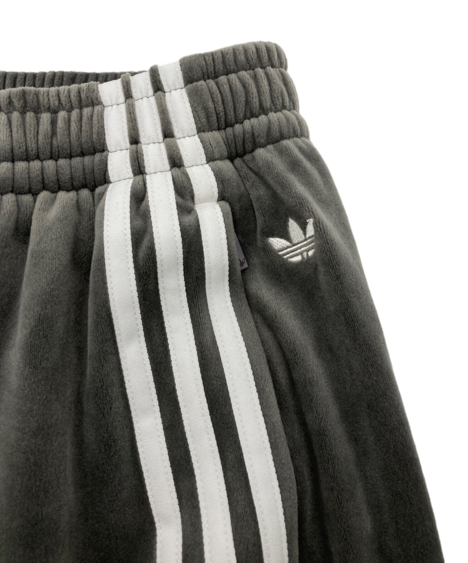 中古・古着通販】adidas (アディダス) ベルベット ルーズ トラック