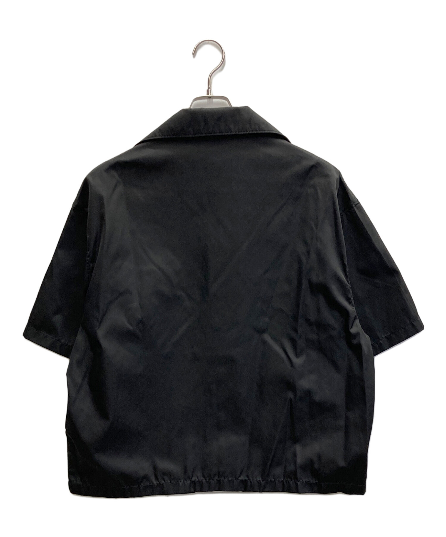 中古・古着通販】PRADA (プラダ) RE-NYLON Triangular plate nylon