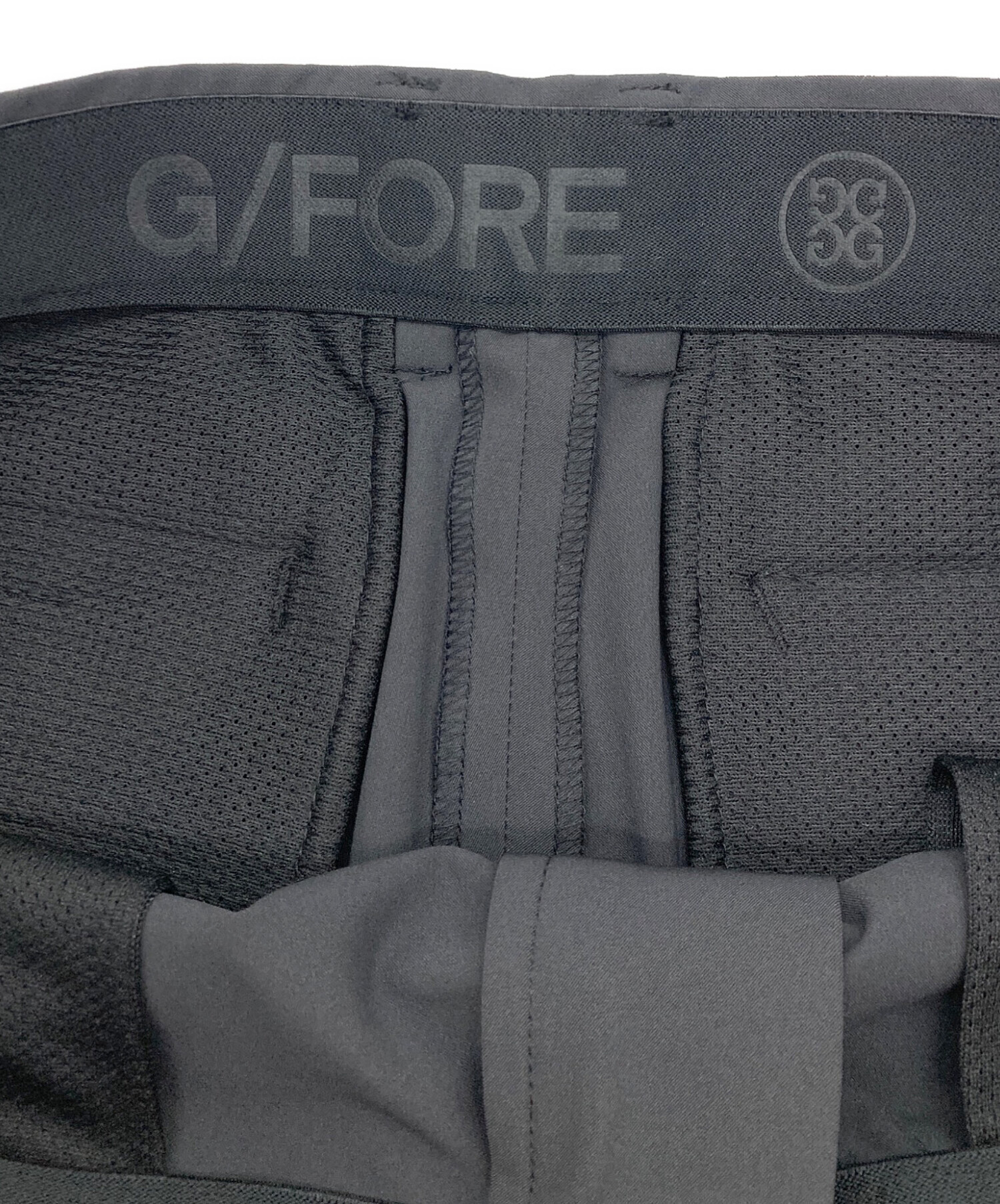 【未使用品】定価5.5円　G/FORE ゴルフ　ホワイトパンツ 中古・古着通販】G/fore (ジーフォア) LOGO TAPE SHORTS/ゴルフパンツ