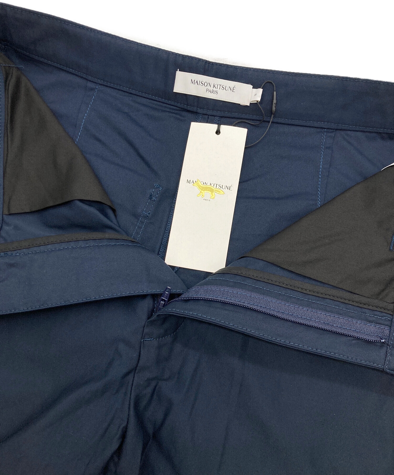 中古・古着通販】maison kitsune (メゾンキツネ) ベルト付きショーツ