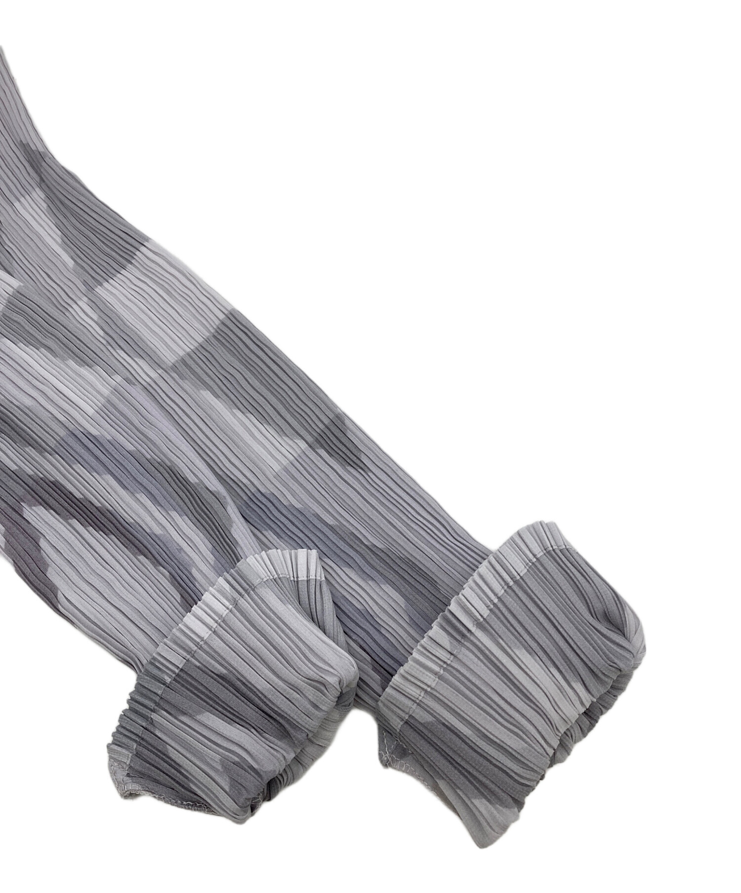 【希少】ISSEY MIYAKE FETE イッセイミヤケ フェット カーデ 中古・古着通販】ISSEY MIYAKE FETE (イッセイミヤケフェット