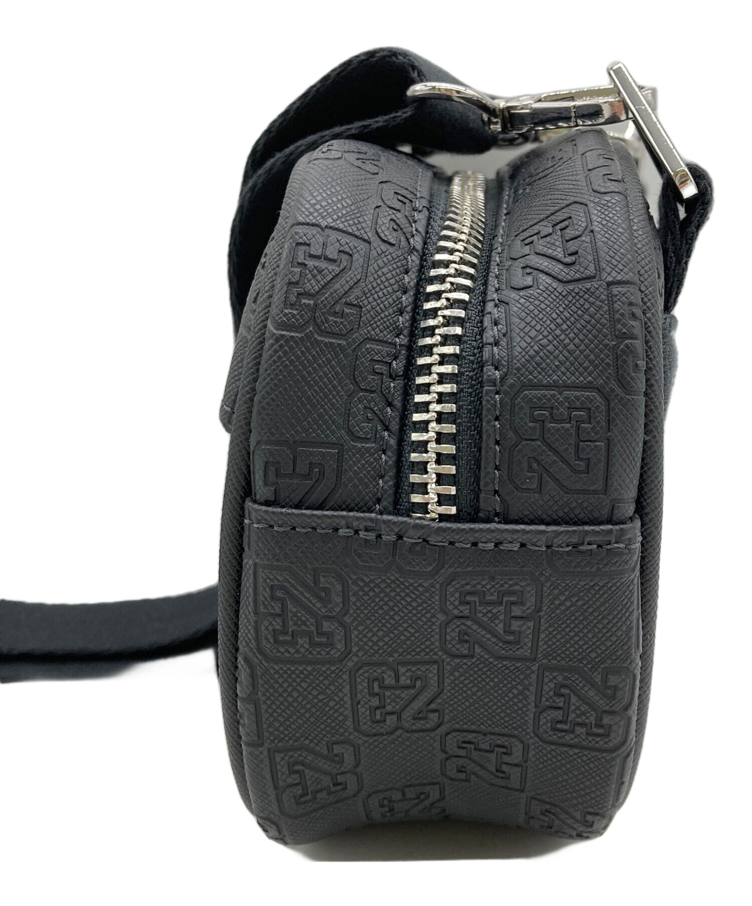 中古・古着通販】JORDAN (ジョーダン) MONOGRAM CAMERA BAG ブラック 