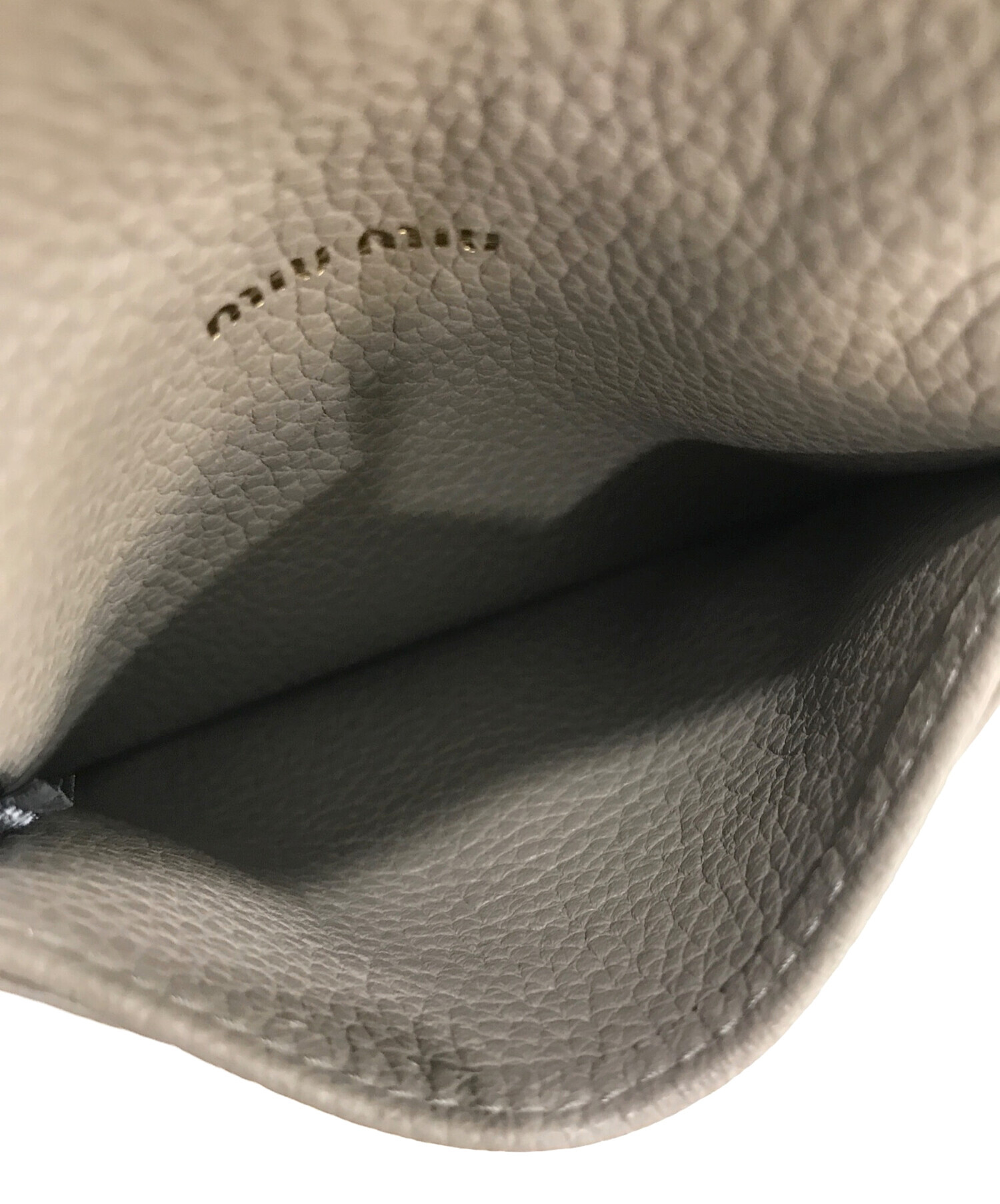 中古・古着通販】MIU MIU (ミュウミュウ) ヴィッテロダイノレザー