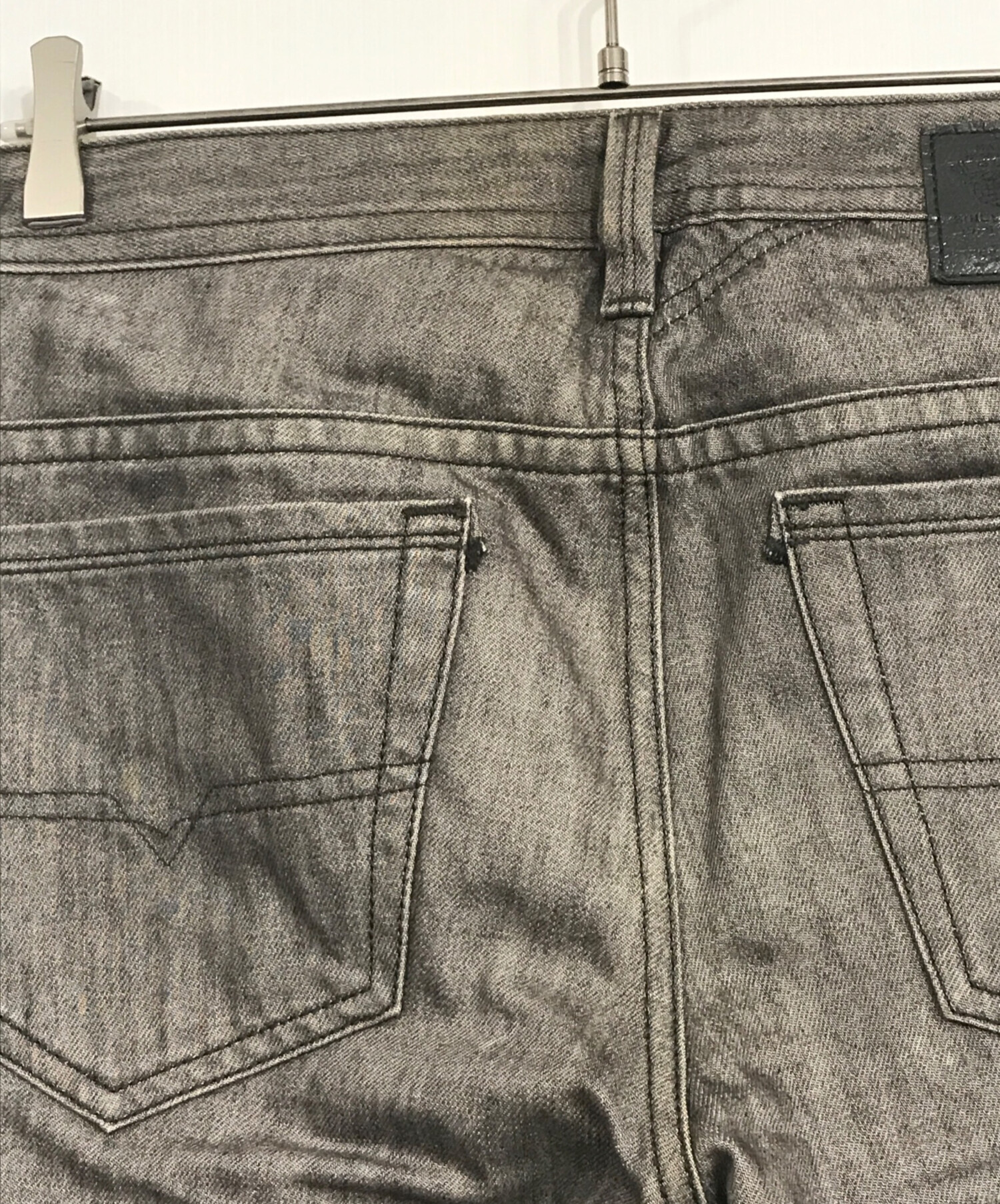 中古・古着通販】DIESEL (ディーゼル) デニムパンツ グレー サイズ:28 