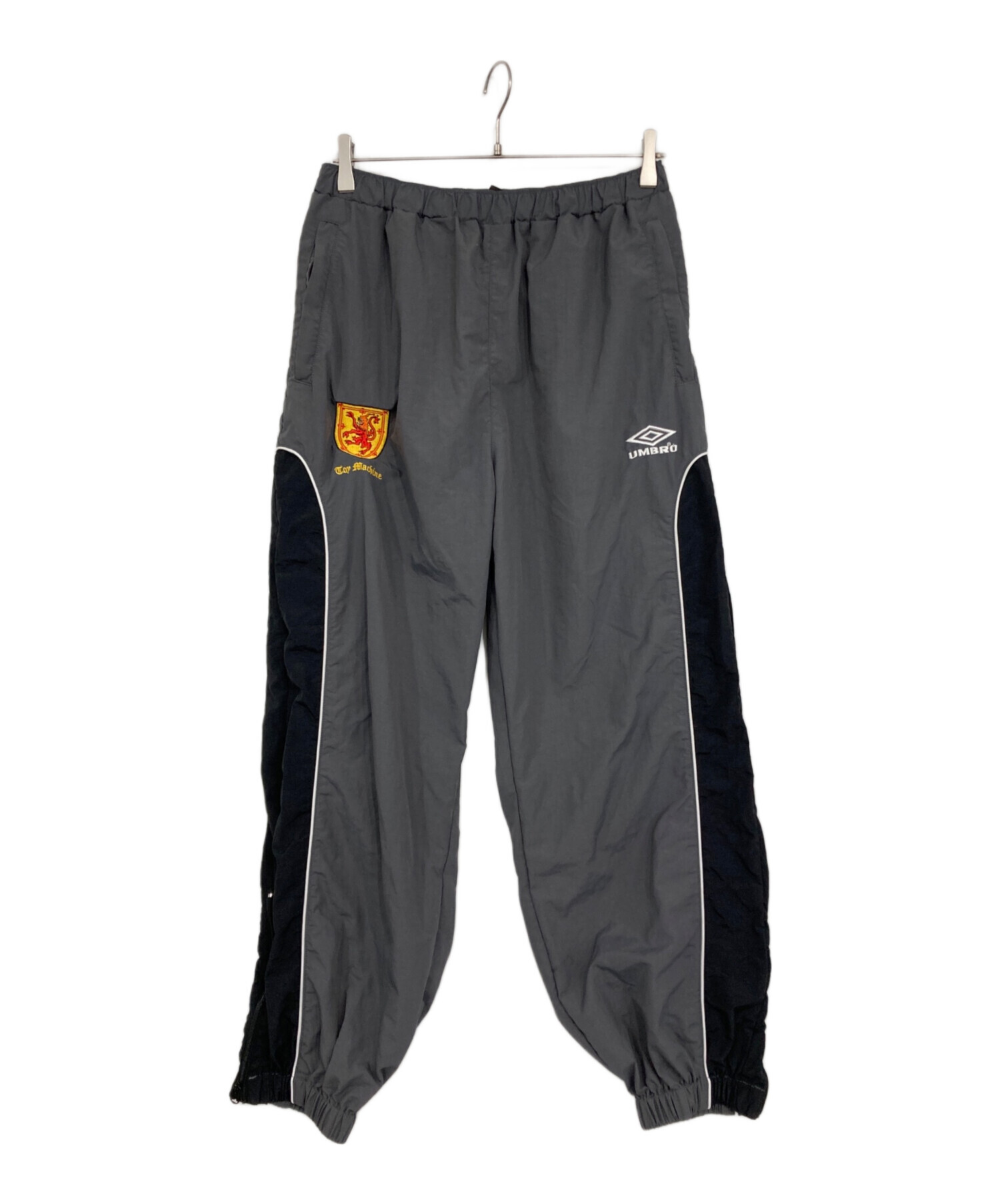 中古・古着通販】UMBRO (アンブロ) トラックパンツ グレー サイズ:L