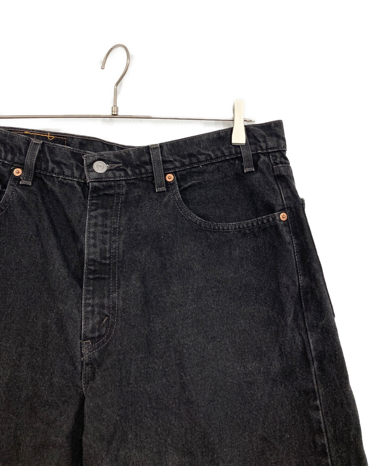 中古・古着通販】LEVI'S (リーバイス) 550 Relaxed Fit Black Denim