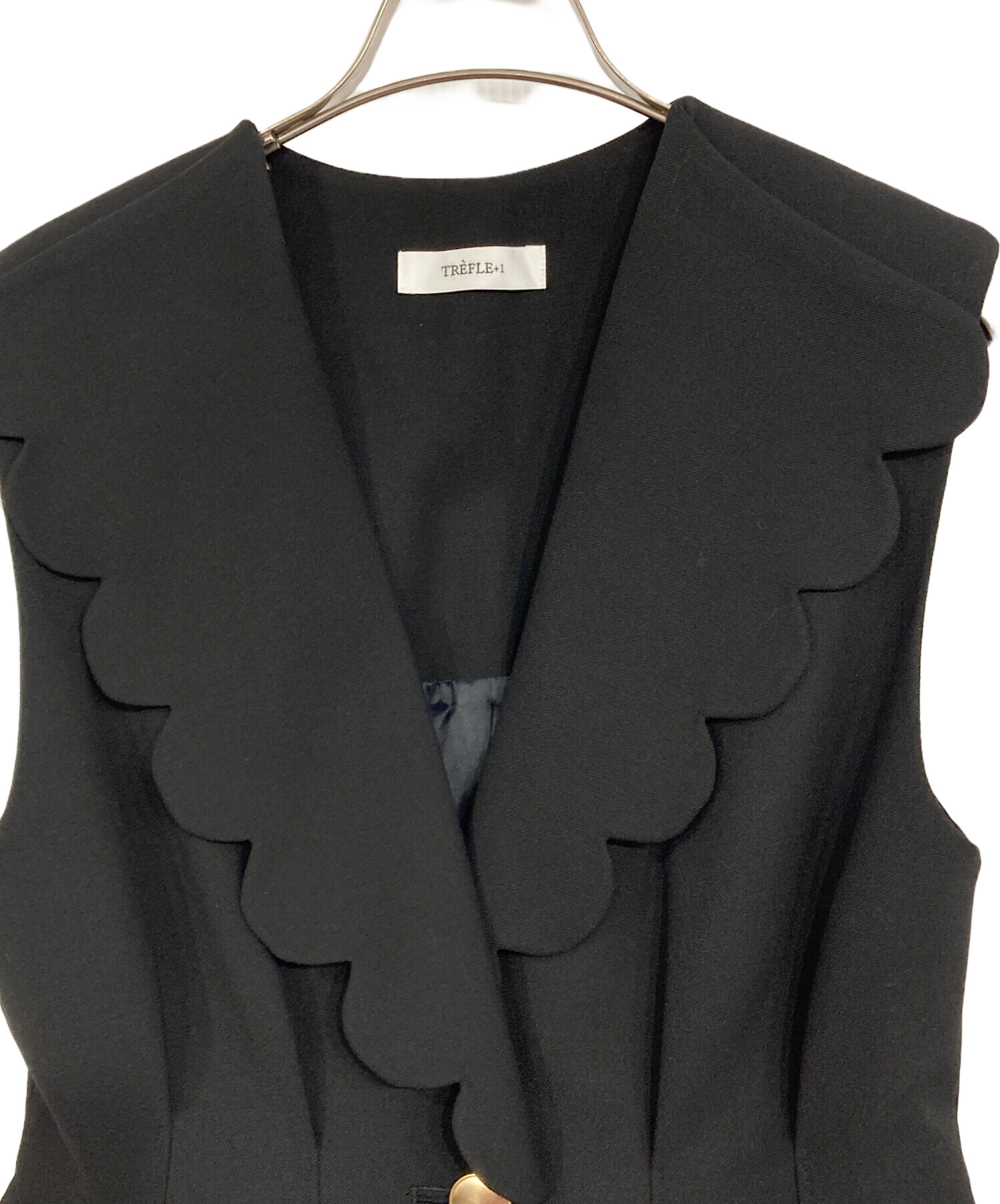 中古・古着通販】trefle+1 (トレフルプラスワン) スカラップベスト