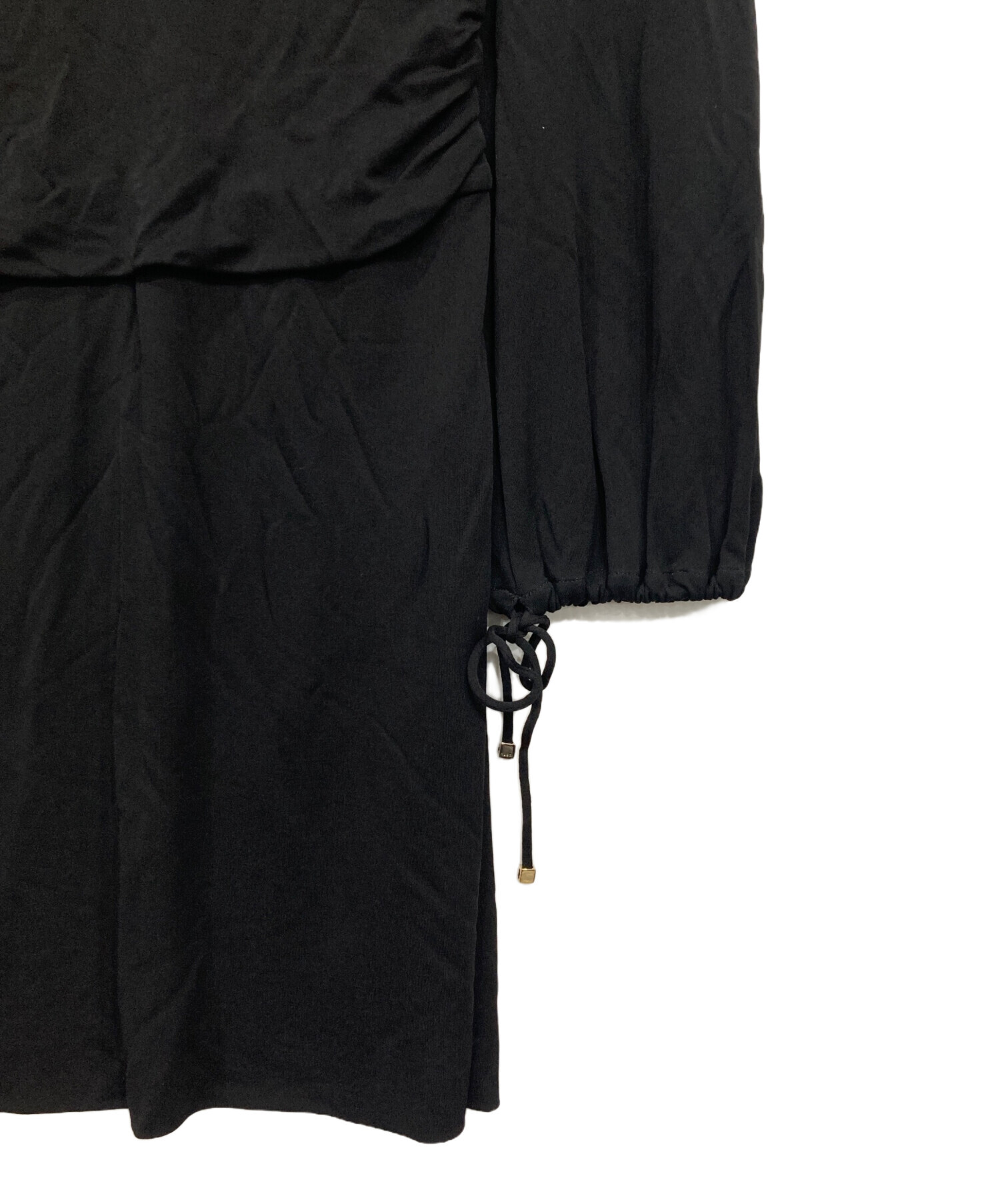 中古・古着通販】GUCCI (グッチ) ディープVカットワンピース ブラック