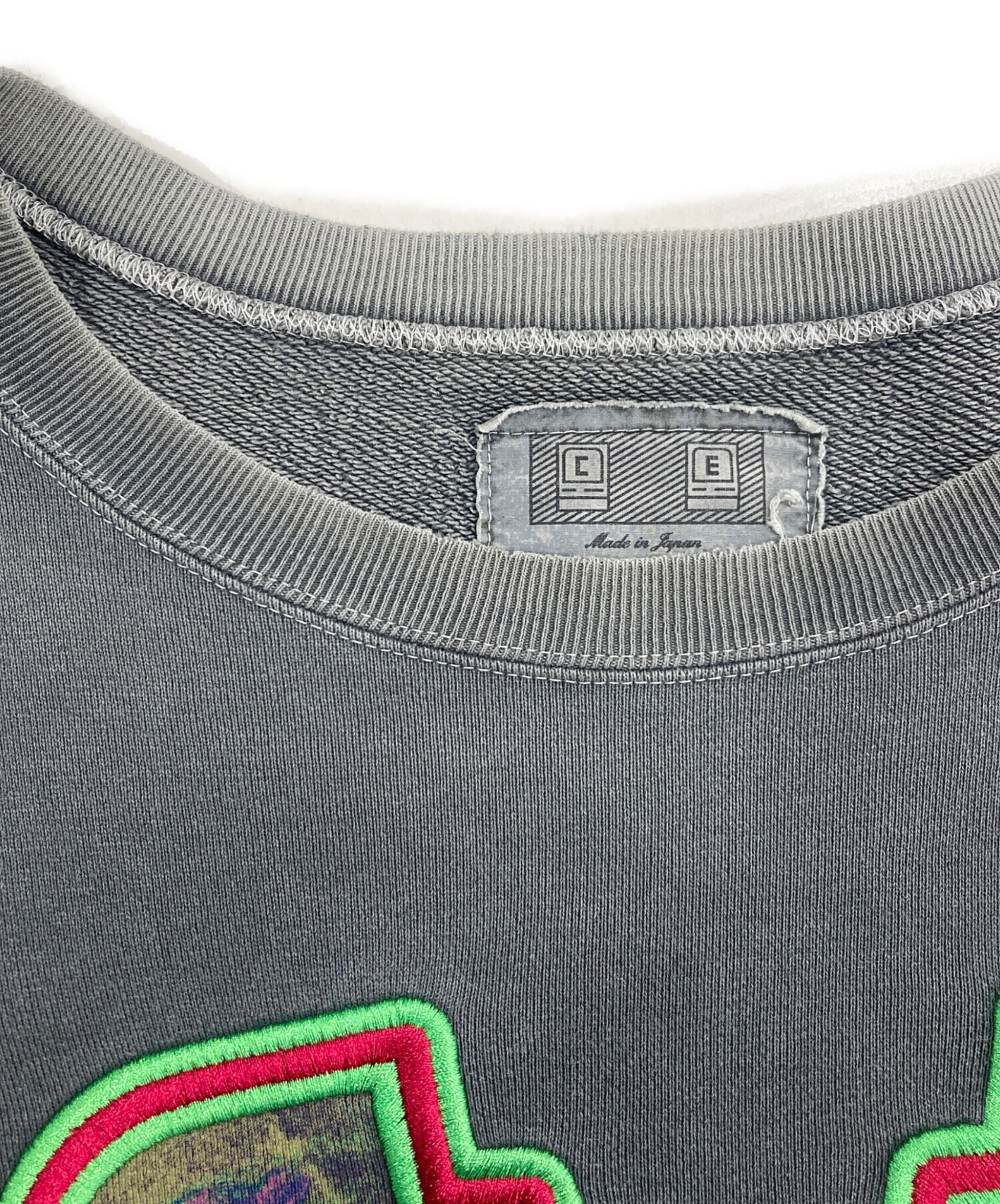 中古・古着通販】C.E (シーイー) OVERDYE EMB FRAME CREW NECK グレー