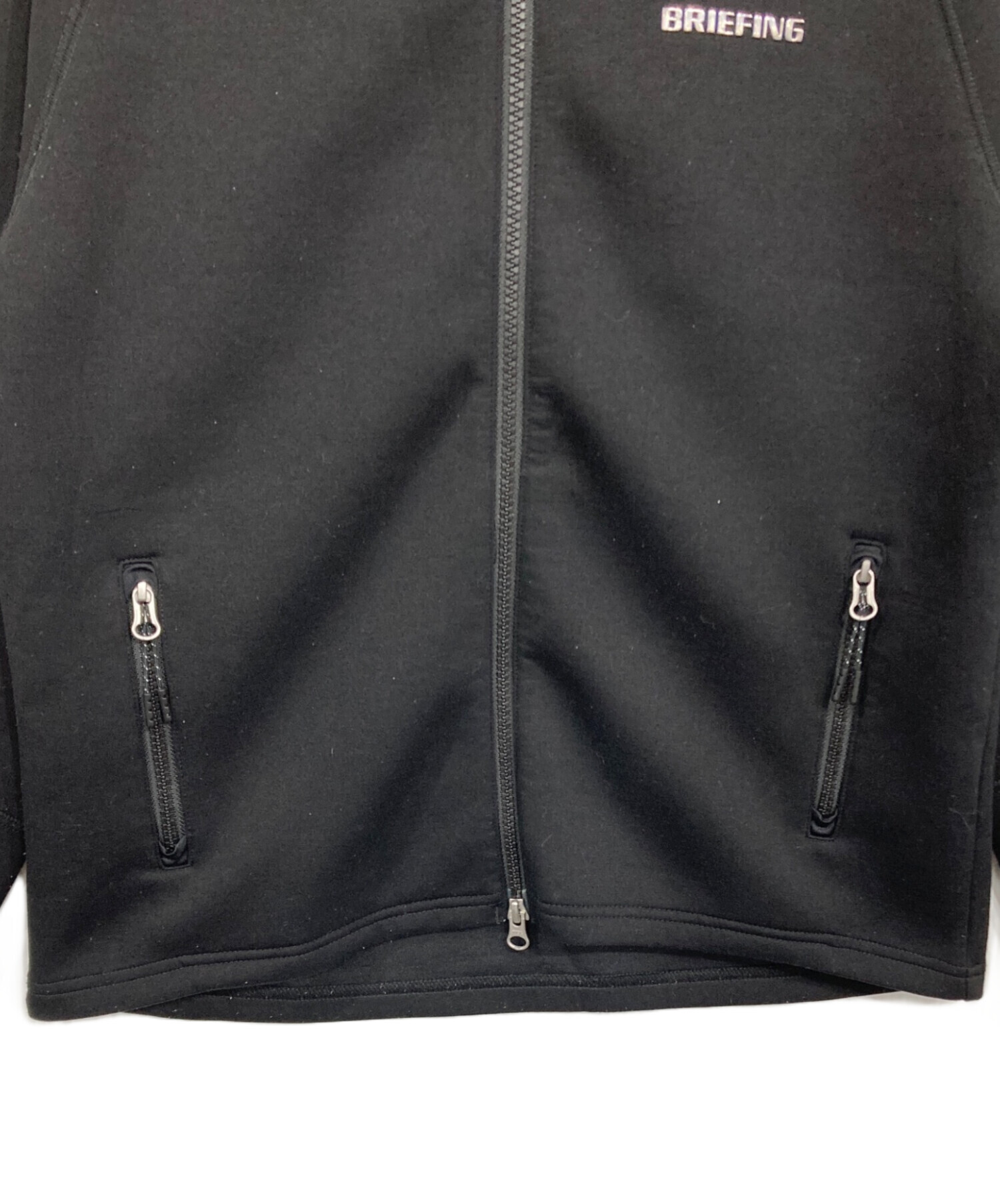 BRIEFING ブリーフィング スウェット XL 黒 エンボス メタルロゴ 中古・古着通販】BRIEFING (ブリーフィング) エンボスロゴWジップ