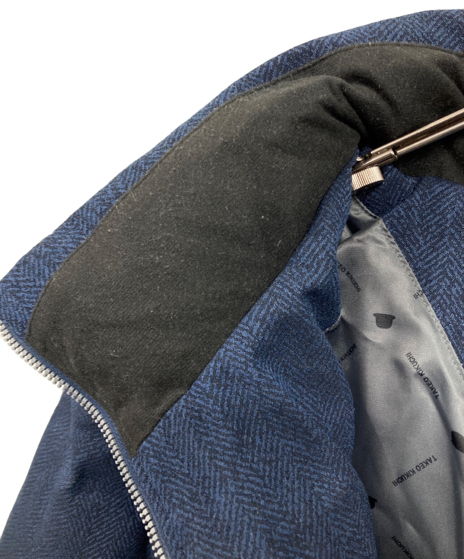 TAKEO KIKUCHI フード付きナイロンジャケット ネイビー TAKEO KIKUCHI フード付きナイロンジャケット ネイビー