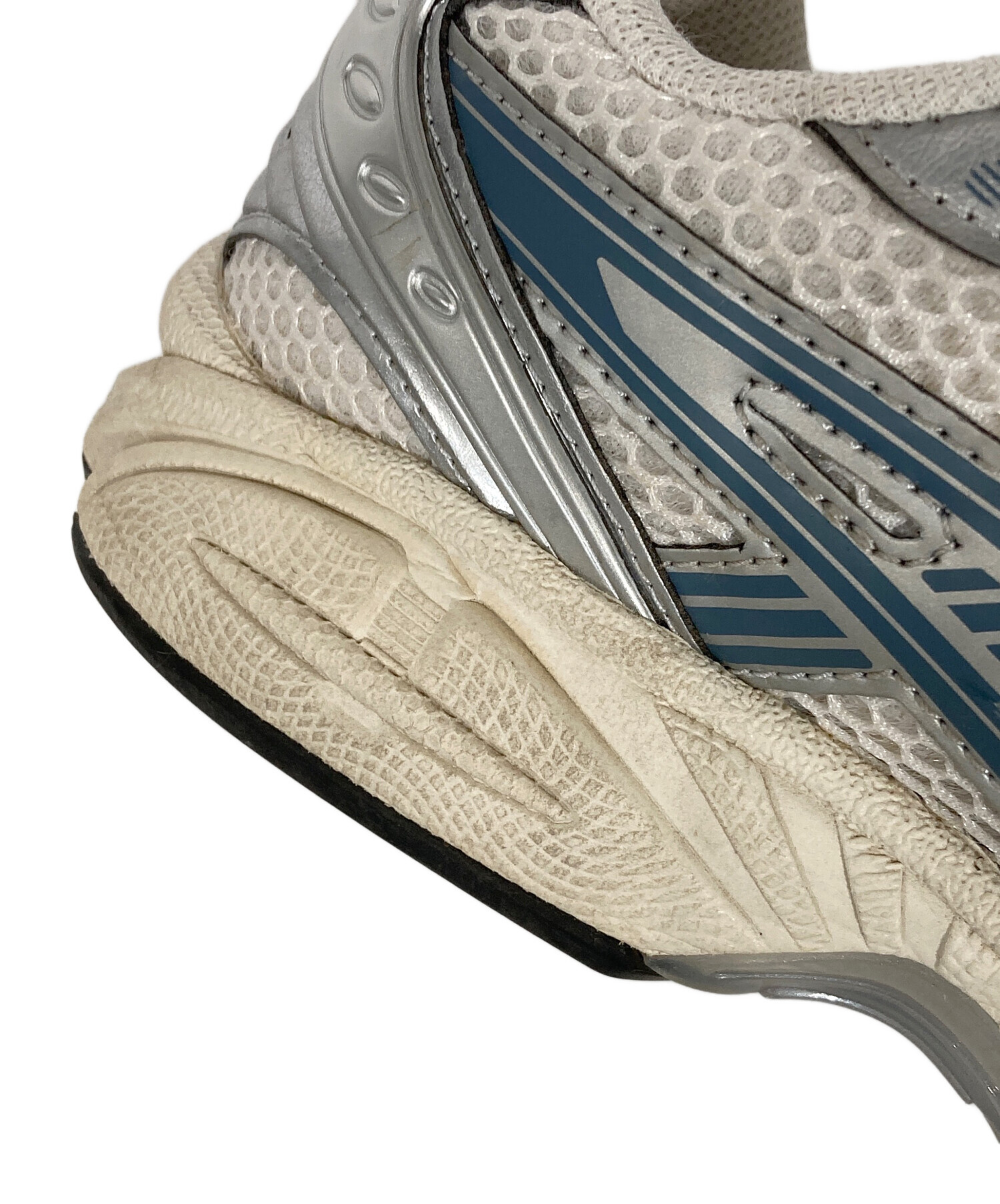 中古・古着通販】asics (アシックス) GEL-KAYANO 14 ベージュ×シルバー