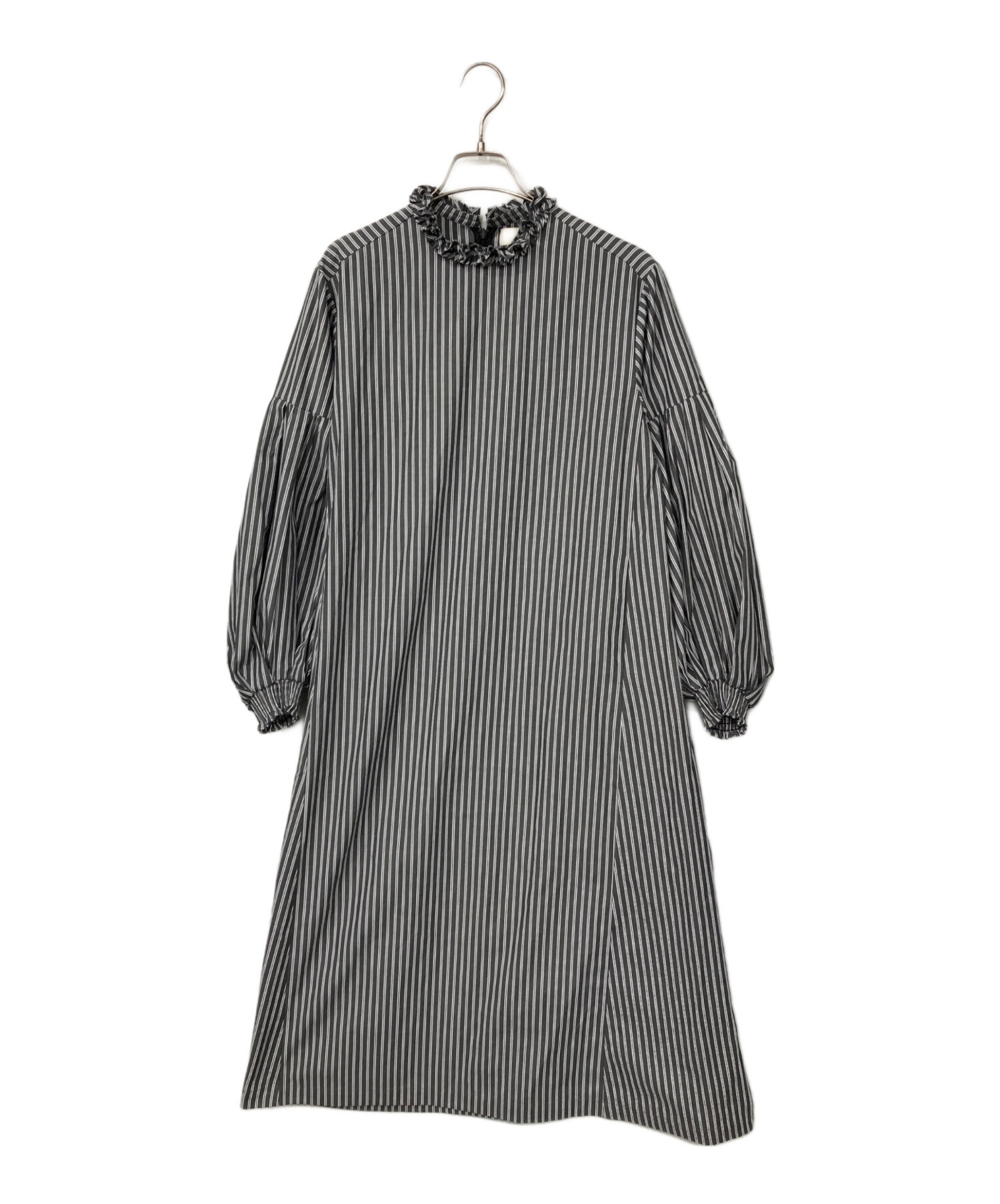 【MARILYN MOON/マリリンムーン】 中古・古着通販】MARILYN MOON (マリリンムーン) タックフリル
