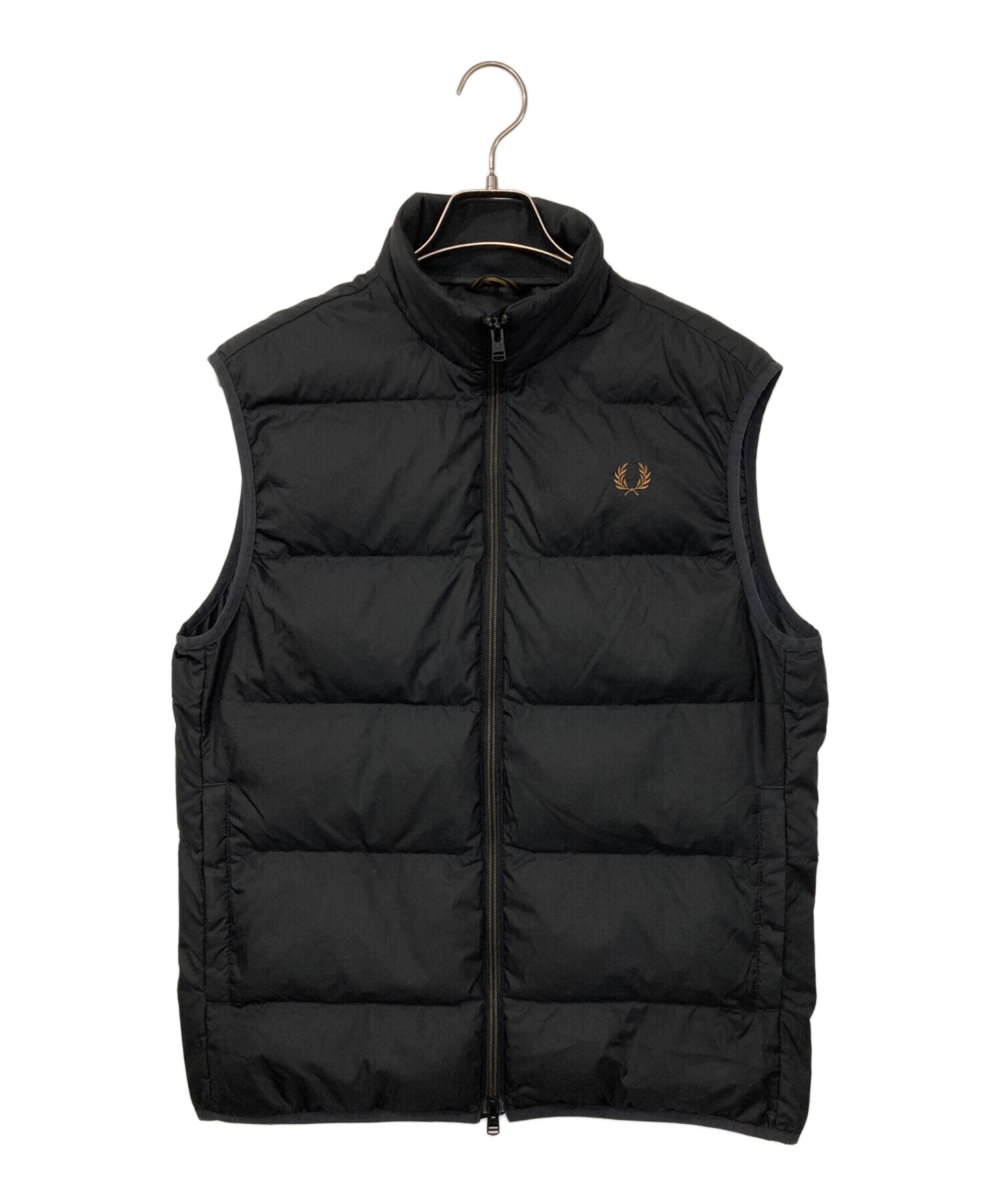 FRED PERRY / Insulated Gilet Mサイズ　極美品 中古・古着通販】FRED PERRY (フレッドペリー) INSULATED GILET