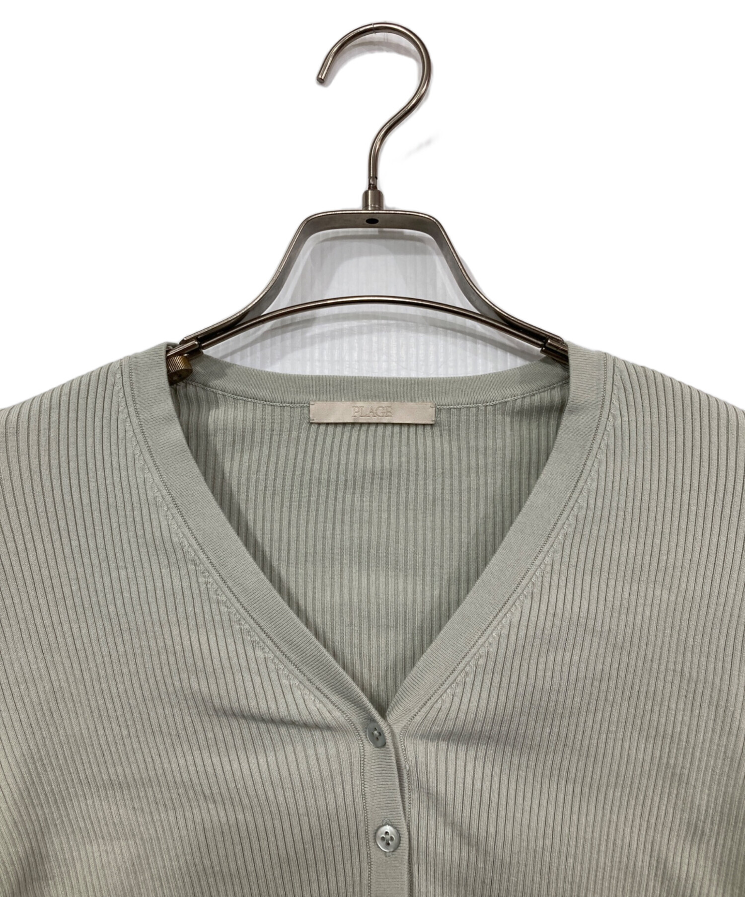 【新品】Plage プラージュ　PLAIN Vネック カーディガン　グリーンB 中古・古着通販】Plage (プラージュ) Vネッククロップドカーディガン
