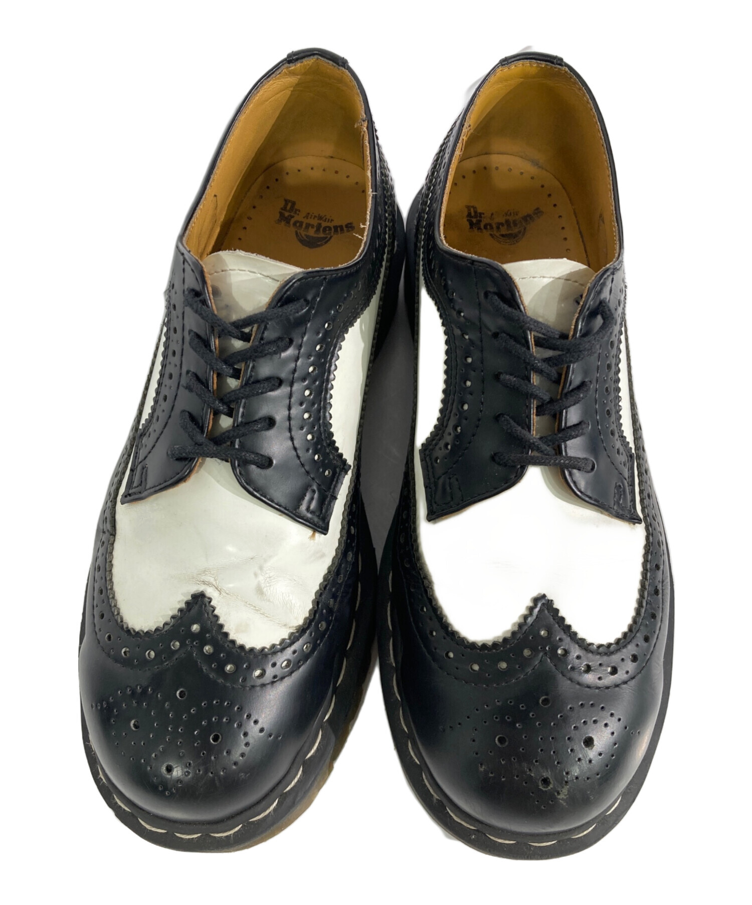 美品 ドクターマーチン ウイングチップ UK7 ブラック×ホワイトドレスシューズ 中古・古着通販】Dr.Martens (ドクターマーチン) ウィングチップ