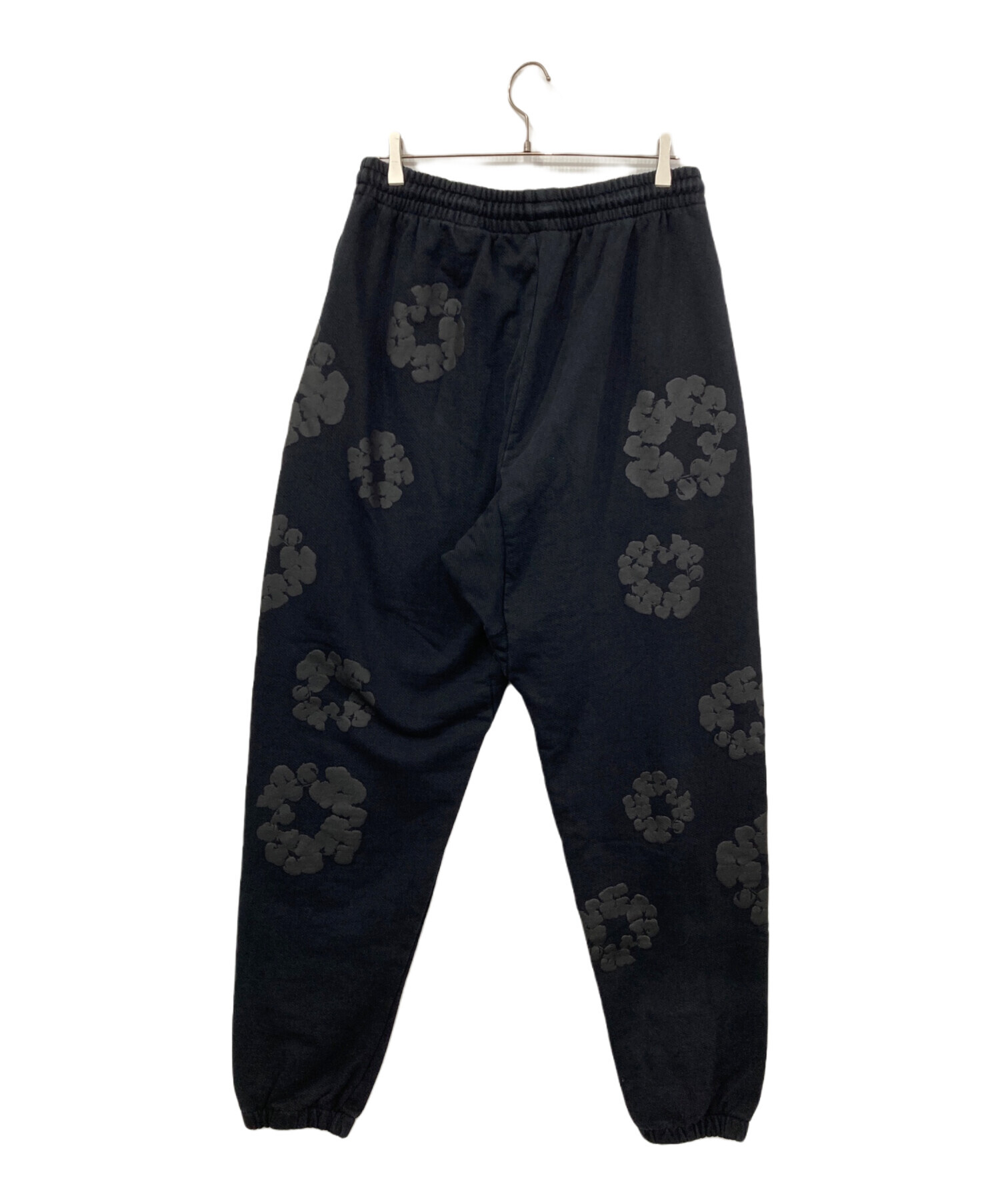 Denim Tears スウェットパンツ ブラック 中古・古着通販】DENIM TEARS (デニムティアーズ) Wreath Sweatpants