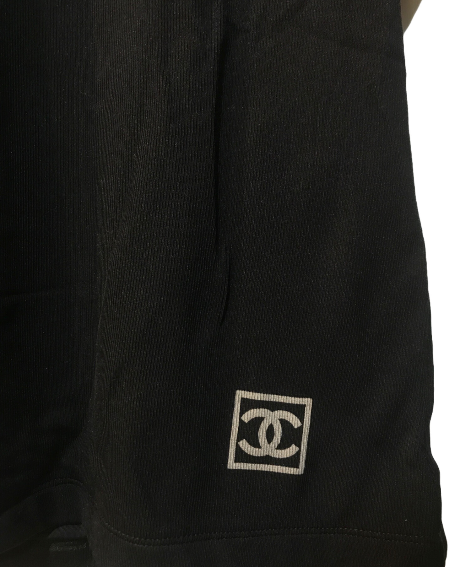中古・古着通販】CHANEL (シャネル) 裾ワンポイントロゴカットソー