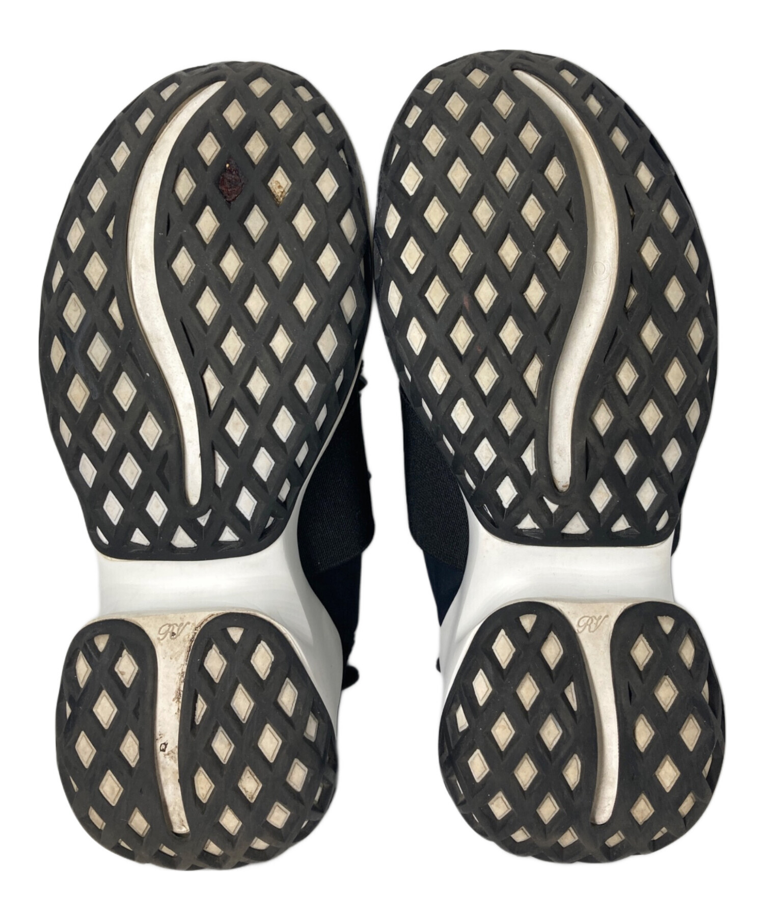 ROGER VIVIER ブラックスニーカー クリスタル装飾 ROGER VIVIER ブラックスニーカー クリスタル装飾 ROGER VIVIER