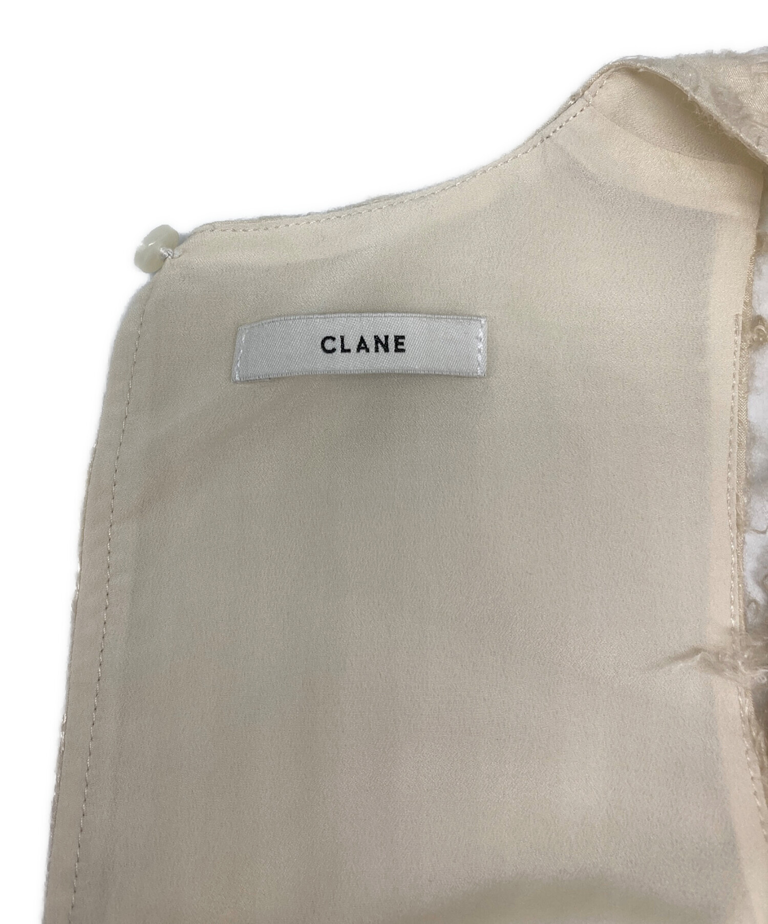 中古・古着通販】CLANE (クラネ) FEATHER RIBBON NOSLEEVE TOPS