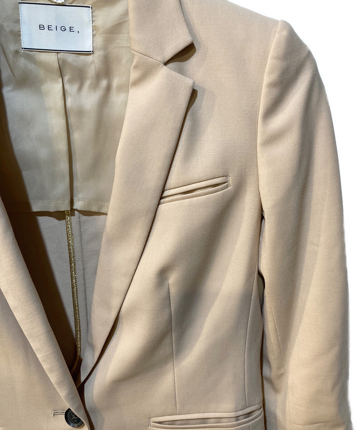 中古・古着通販】BEIGE (ベイジ) LUIZA テーラードジャケット 中古・古着通販】BEIGE (ベイジ) LUIZA テーラードジャケット