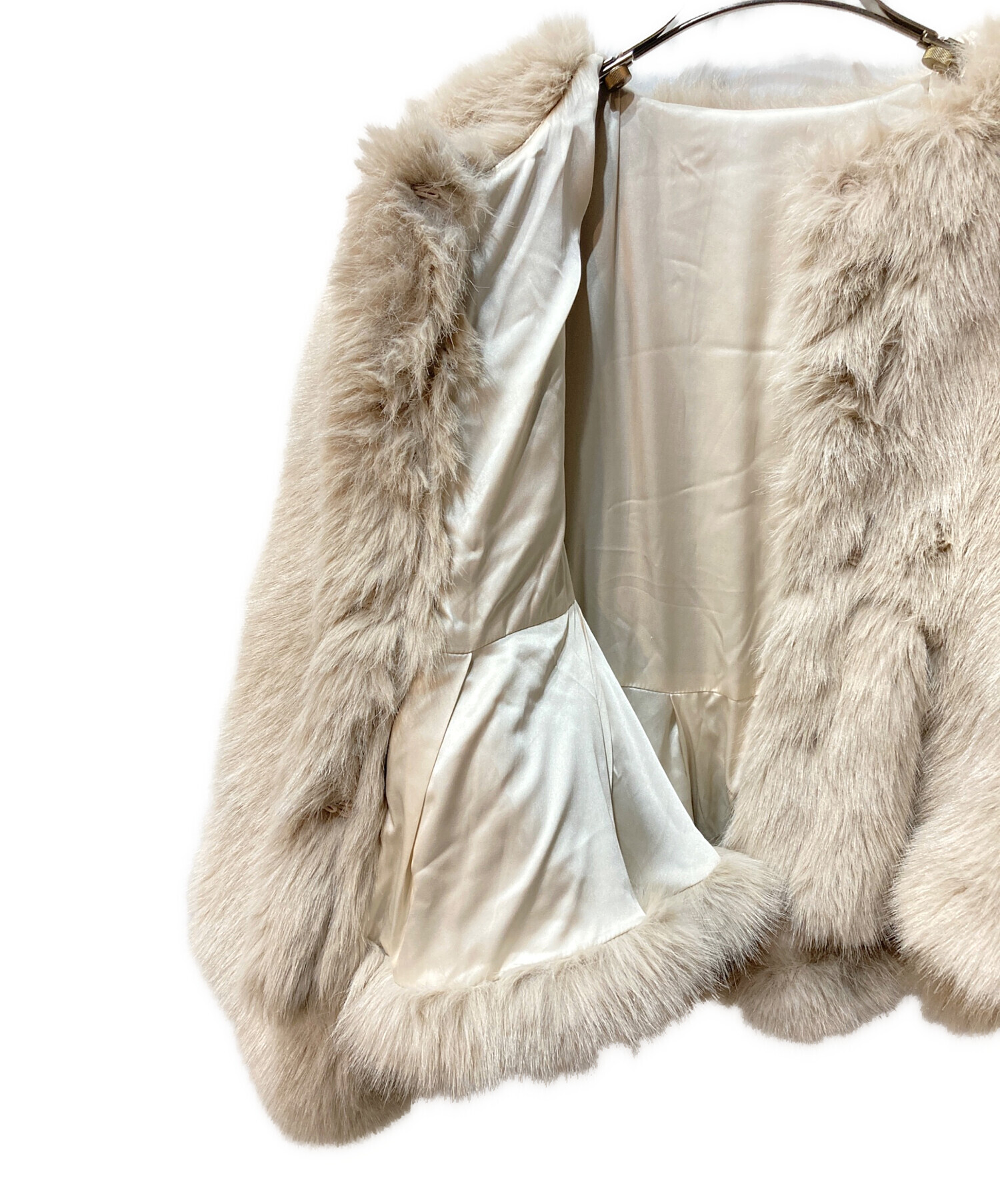 新品未使用品 Bibiy. RAMONA PEPURAMU COAT BEIGE 中古・古着通販】Bibiy. (ビビィ) RAMONA PEPURAMU COAT ベージュ