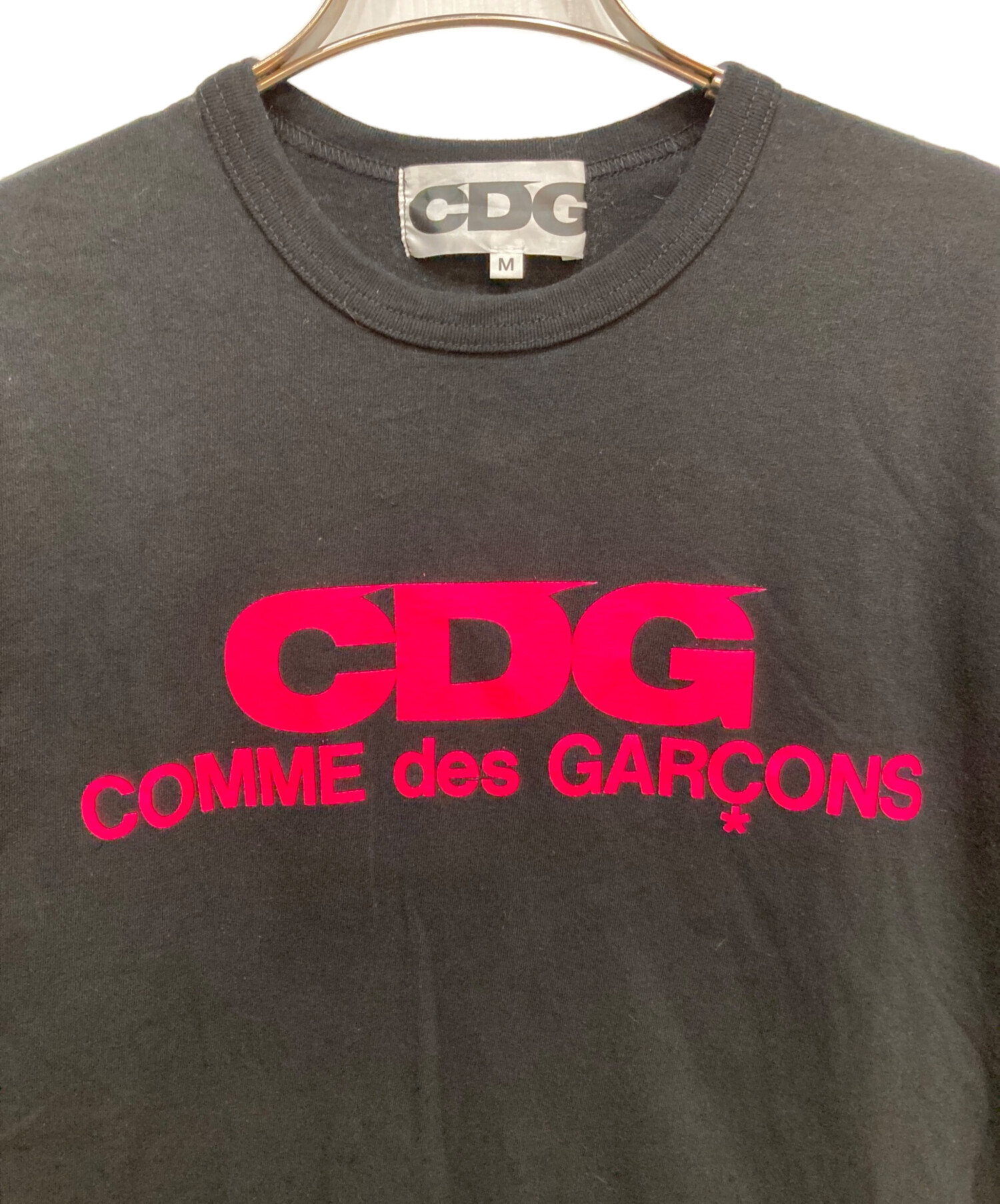 中古・古着通販】CDG (シーディージー) Pink Logo T-Shirt ブラック
