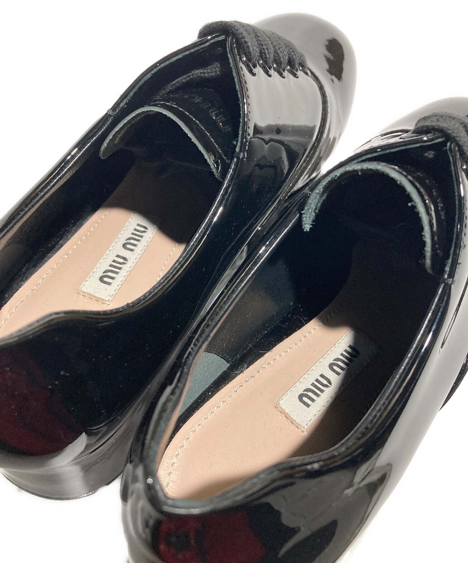 中古・古着通販】MIU MIU (ミュウミュウ) エナメルパンプス ブラック