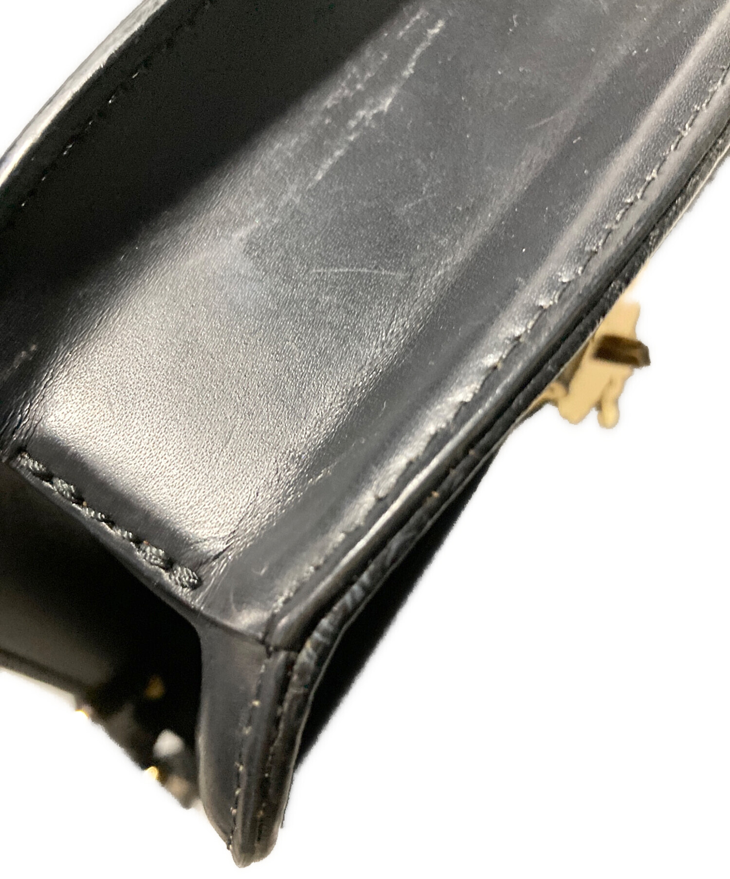 エムシーエム MCM ショルダーバッグ ブラック エナメル メタリック キルティング 筒形 ユニセックス【中古】 中古・古着通販】MCM (エムシーエム) ショルダーバッグ ブラック