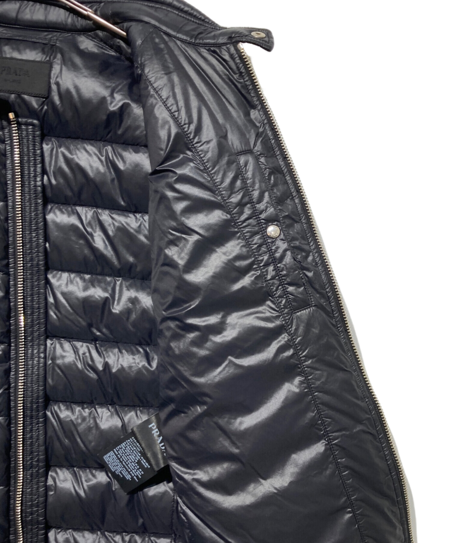 中古・古着通販】PRADA (プラダ) 三角ロゴプレートダウンジャケット