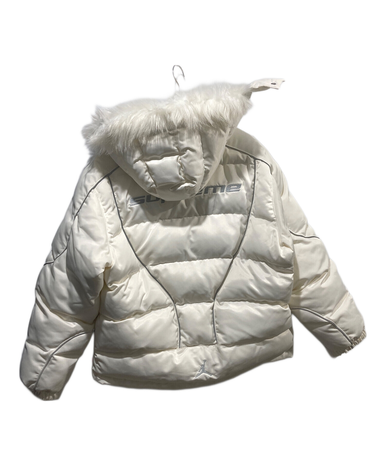 Supreme x Jordan ホワイトダウンジャケット M Supreme®/Jordan® – News – Supreme