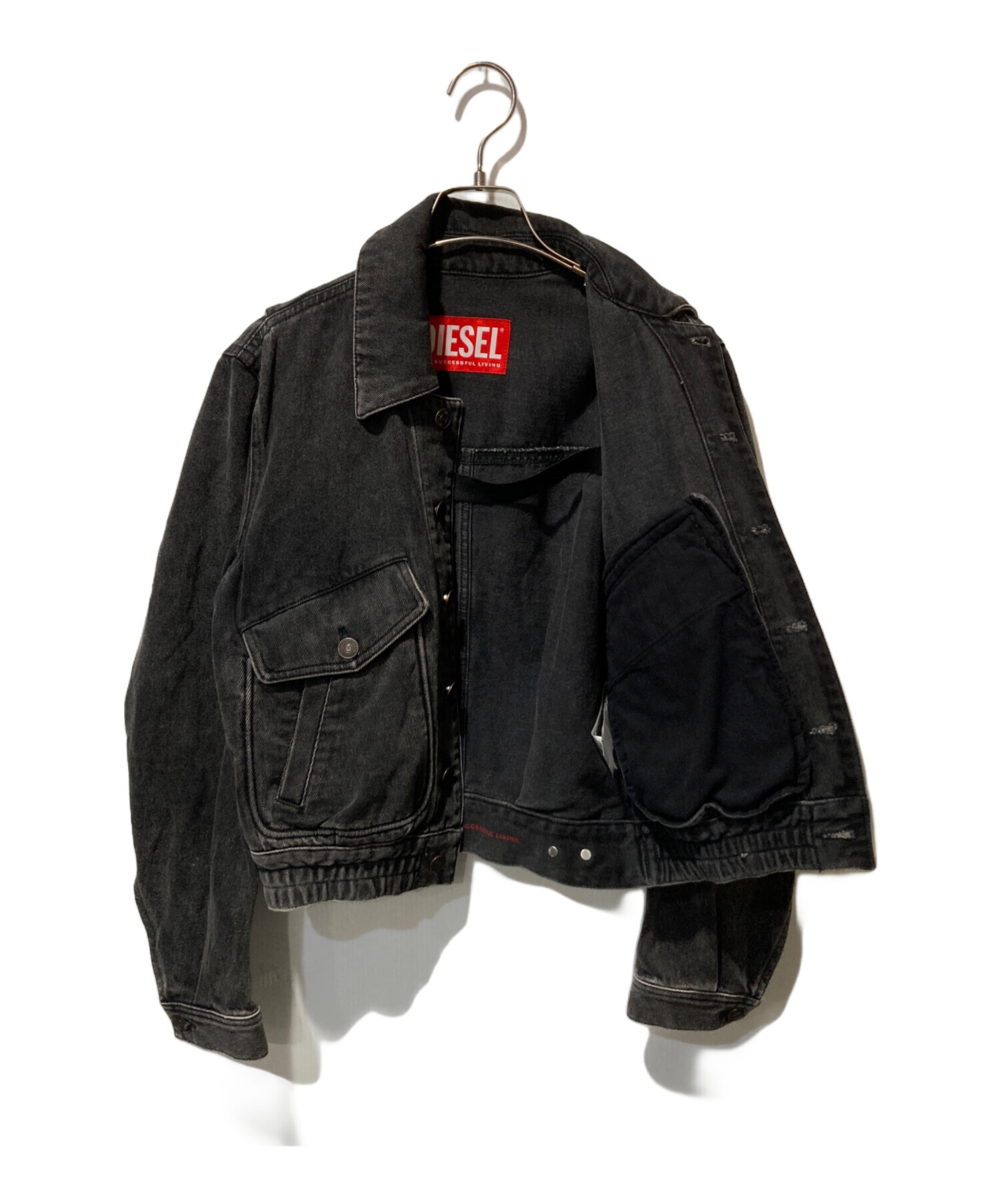 未使用級 DIESEL ディーゼル メタルロゴプレートデニムジャケット ブラック DIESEL - 未使用級 DIESEL ディーゼル メタルロゴプレートデニム