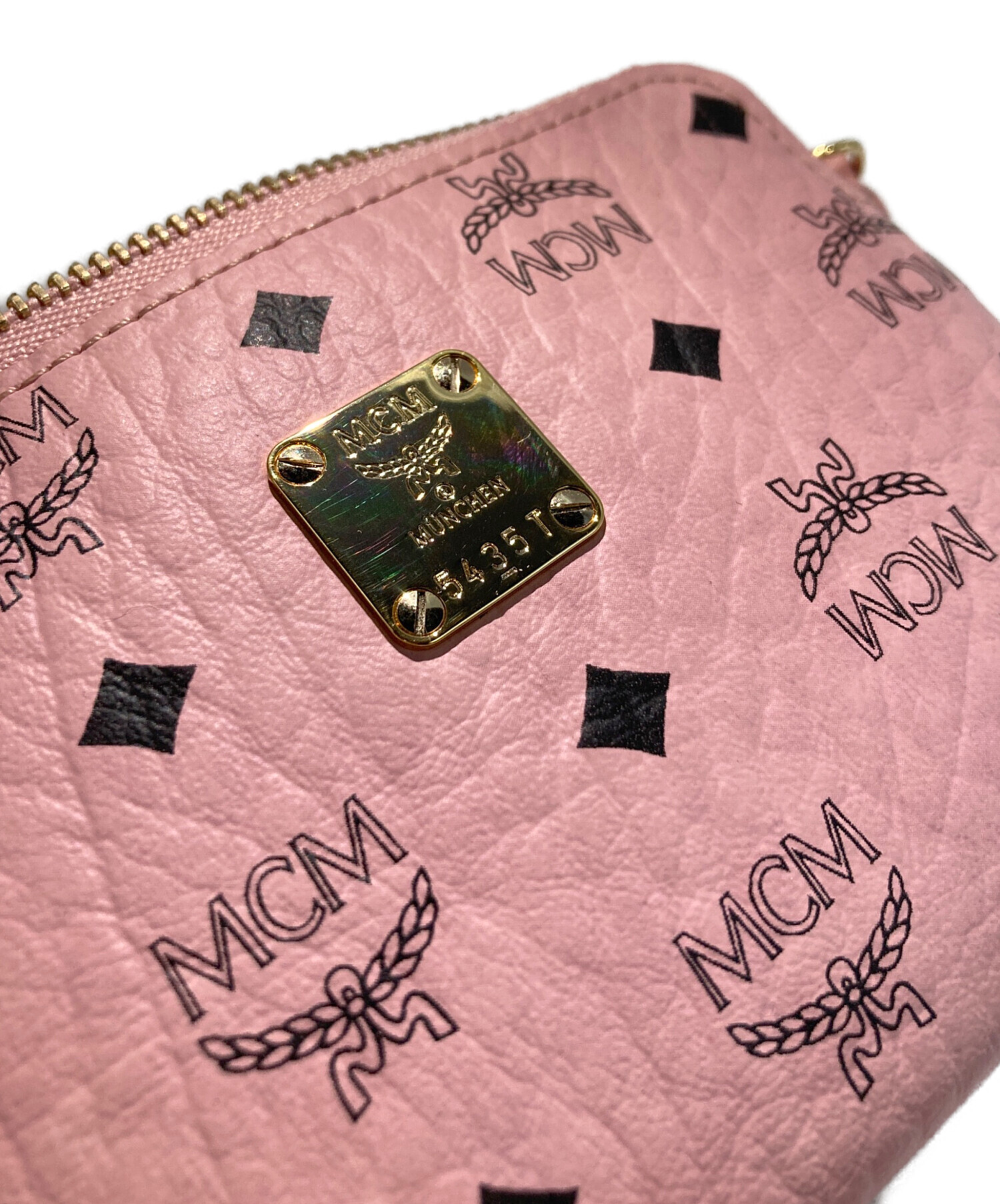 【正規品】MCM パスポートケース ヴィセトス ピンク スタッズ レザー 箱付 中古・古着通販】MCM (エムシーエム) AREN ヴィセトス カードケース
