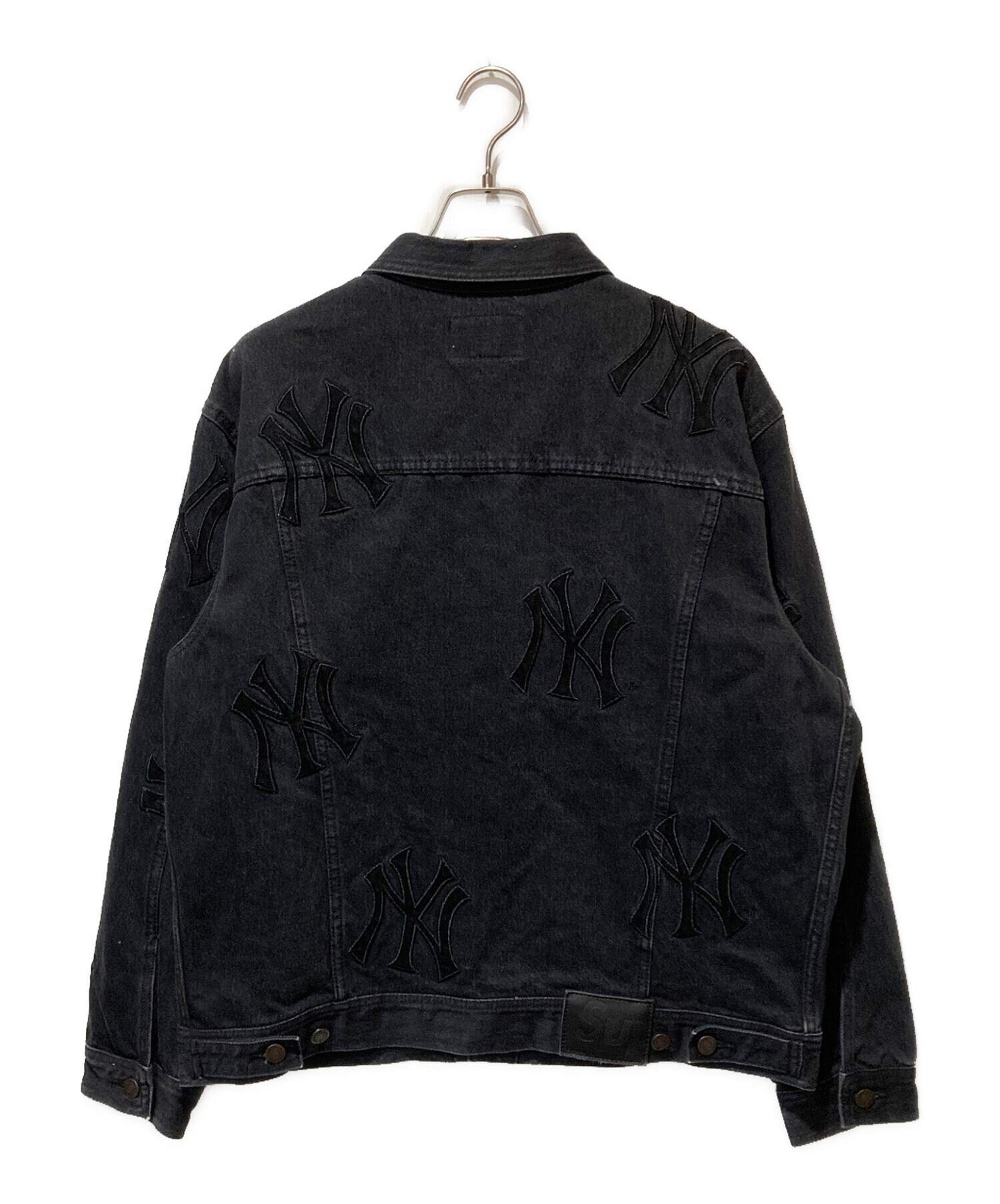 Supreme シュプリーム 21AW × NewYork Yankees Denim Trucker Jacket ブラック系 M【中古】 中古・古着通販】Supreme (シュプリーム) MLB (エムエルビー) New York