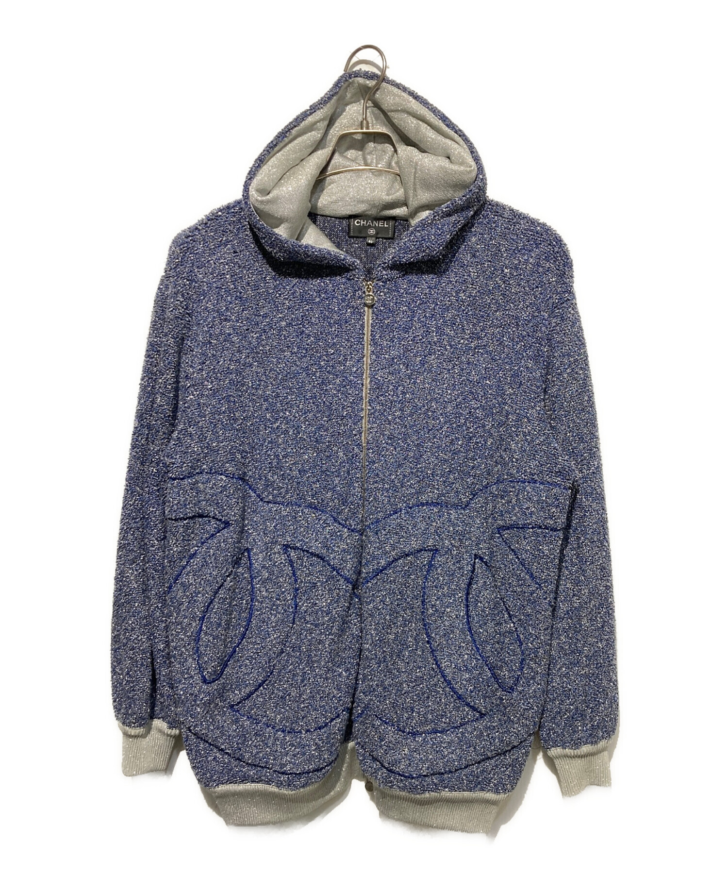 CHANEL シャネル ココマーク ジップアップパーカー ロゴ 袖ワッペン 中古・古着通販】CHANEL (シャネル) ココマーク刺繍ラメジップパーカー