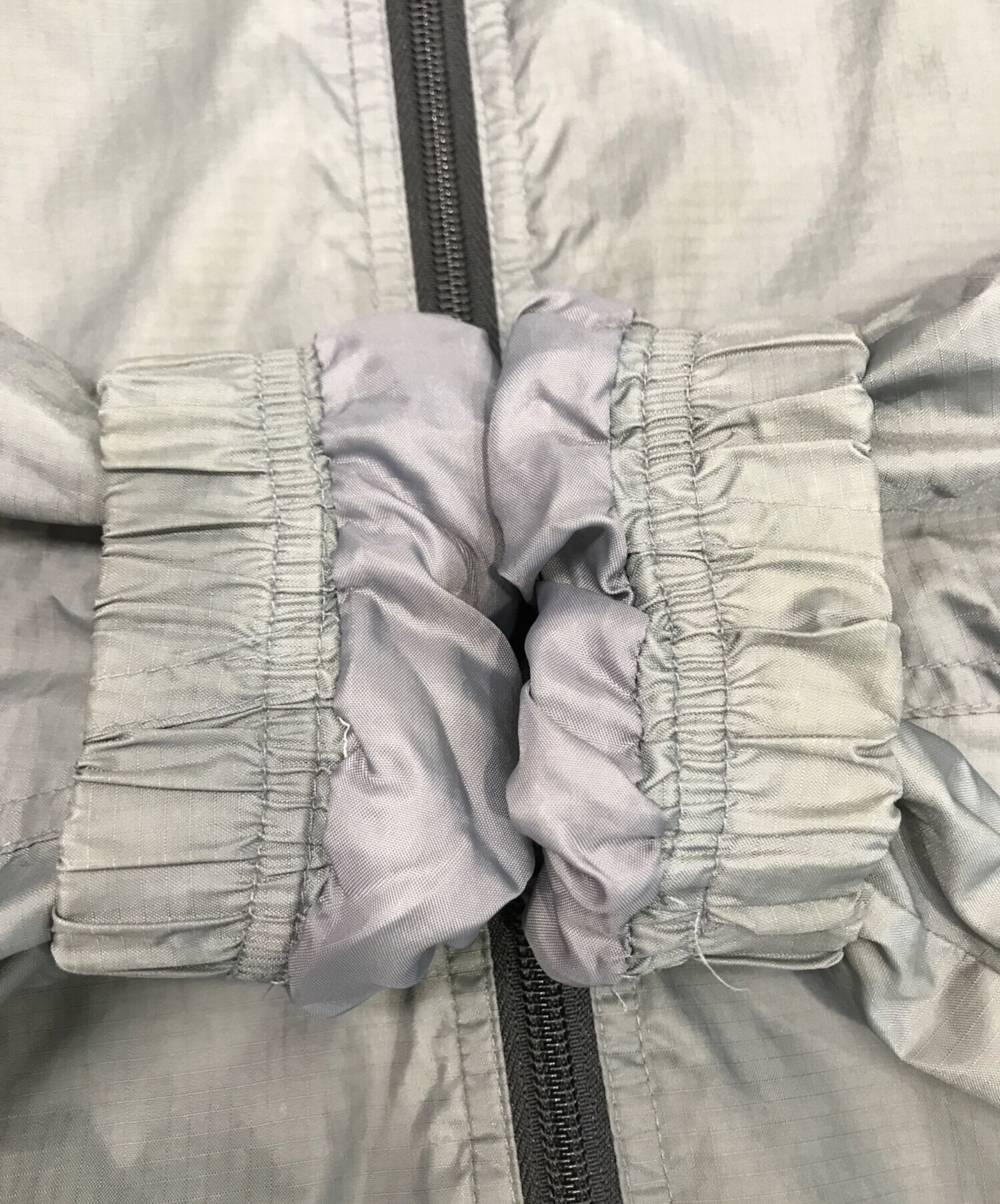 中古・古着通販】GAP (ギャップ) ナイロンジャケット グレー サイズ:M