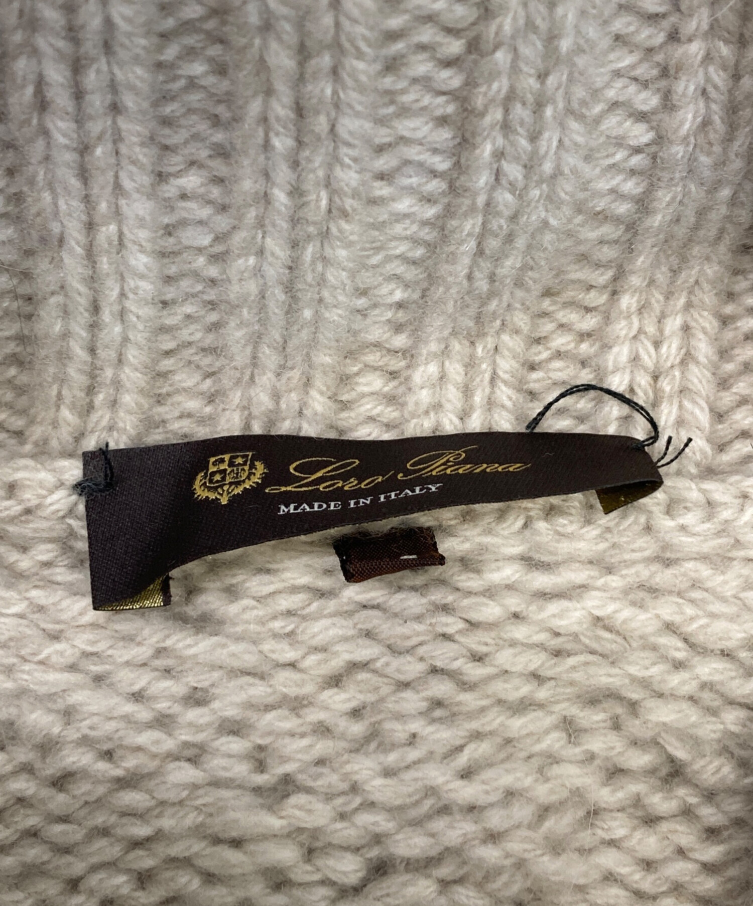 ロロピアーナ、濃紺カシミヤタートルネックセーター、サイズフリー ロロピアーナ、濃紺カシミヤタートルネックセーター、サイズフリー