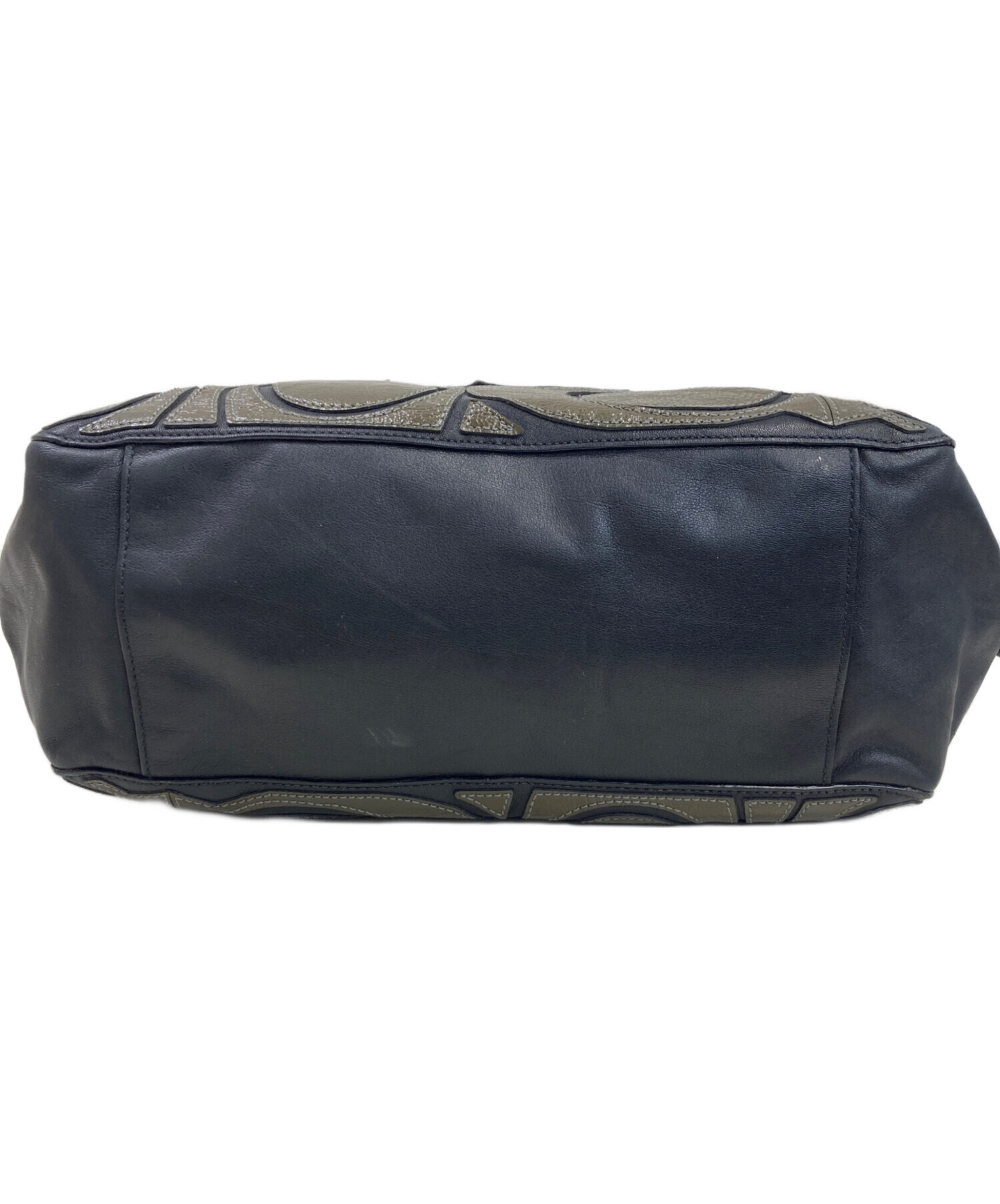 中古・古着通販】COACH (コーチ) エナメルシグネチャーハンドバッグ
