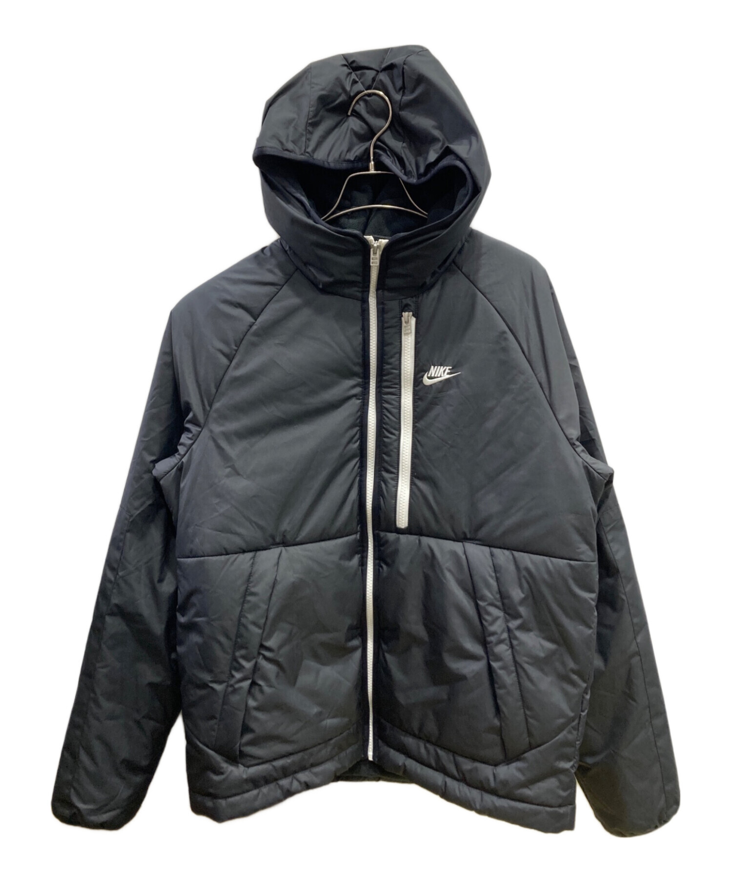 Nike ナイキ　古着　中綿ジャケット ブルゾン ブラック　黒 中古・古着通販】NIKE (ナイキ) 中綿ジャケット ブラック サイズ:M