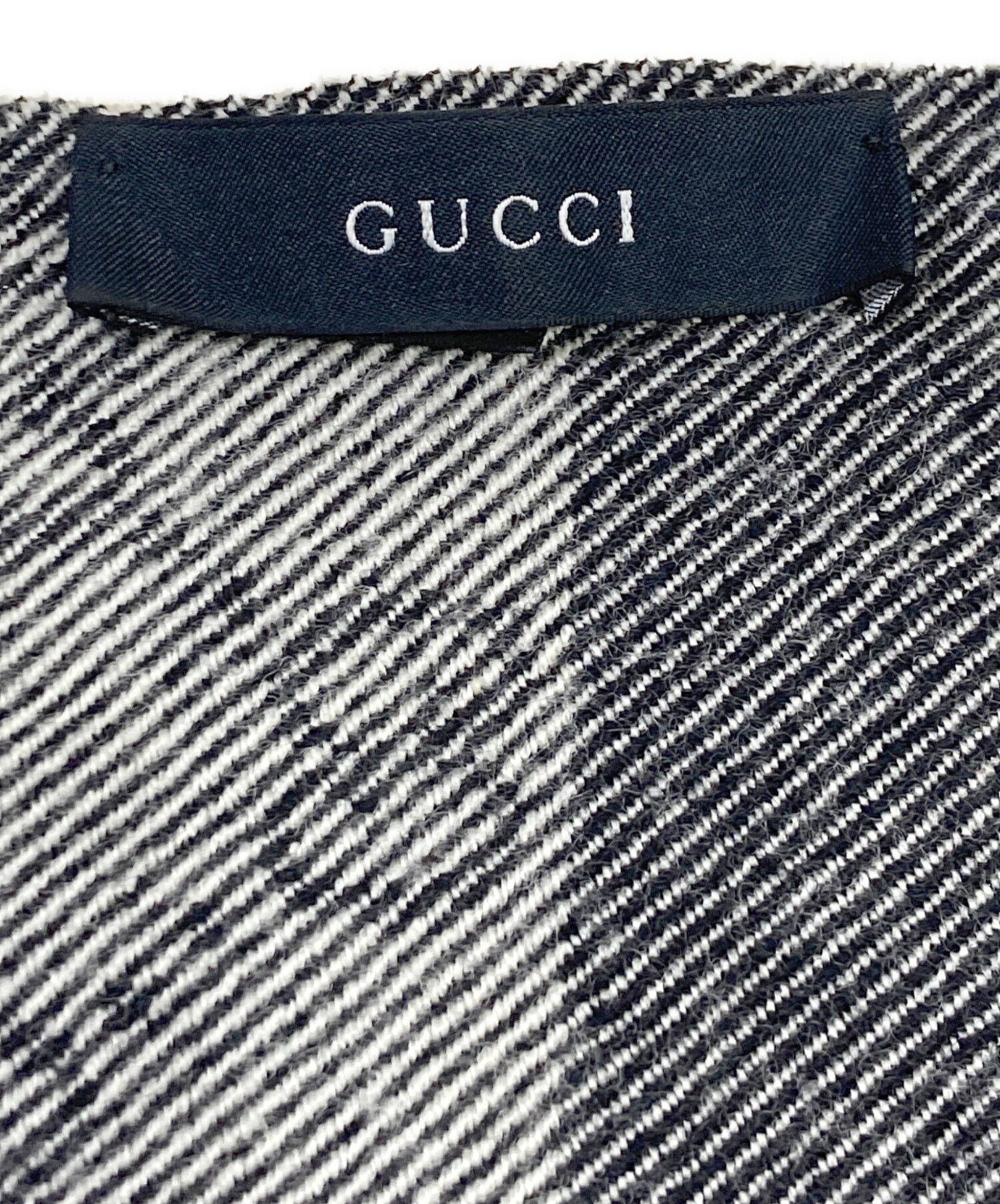 正規保証❗️返品可能❗️古物有　即日発送 GUCCI マフラー　ブラック&ゴー 中古・古着通販】GUCCI (グッチ) マフラー ブラック｜ブランド・古着