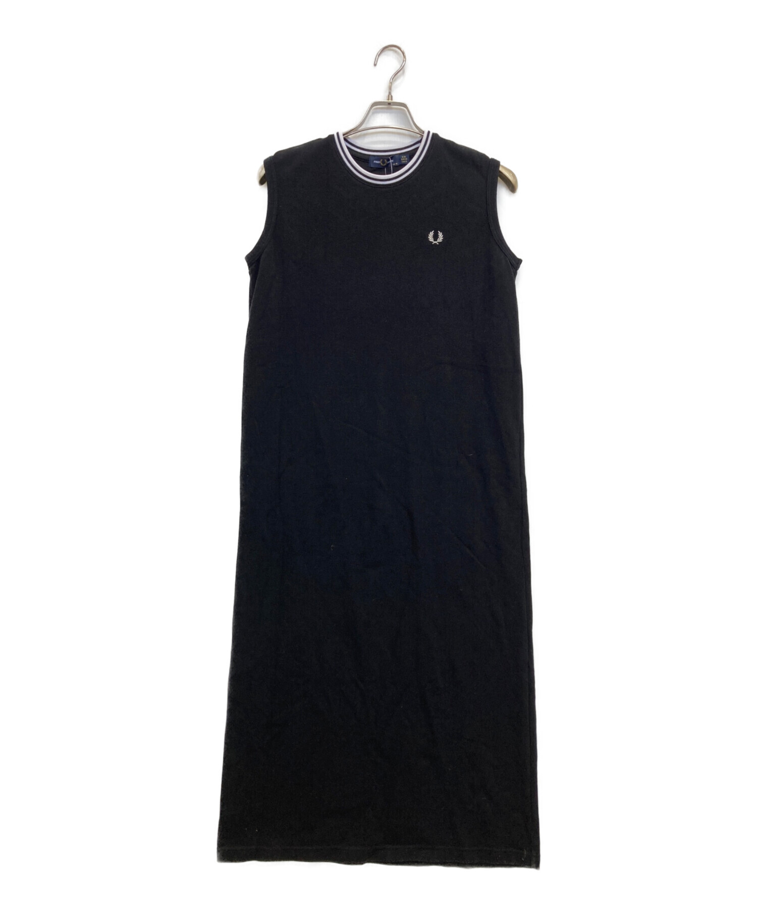 【未使用】FRED PERRY ワンピース 10 ブラック 中古・古着通販】FRED PERRY (フレッドペリー) ノースリーブワンピース