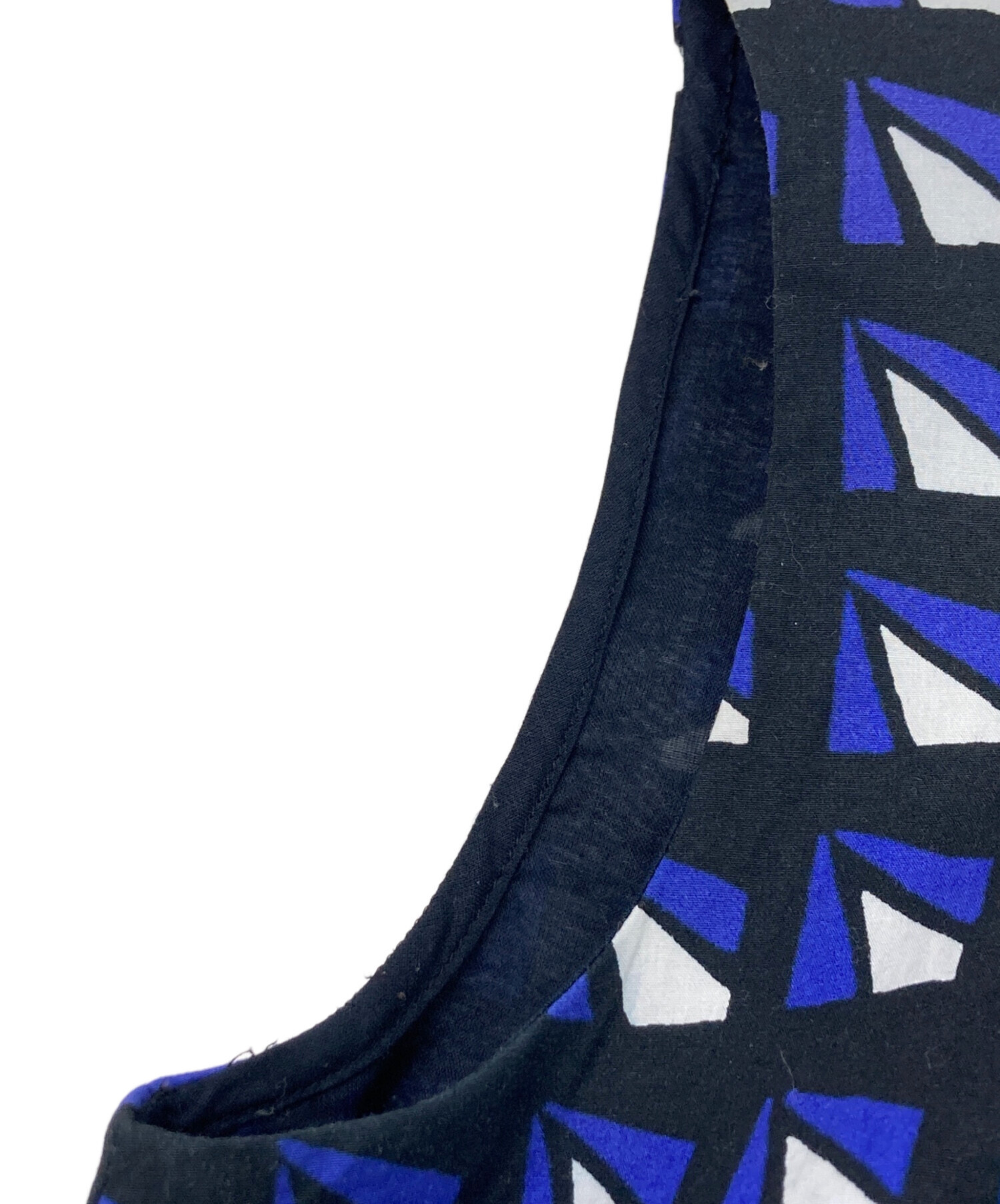 【美品】希少 PRADA フラワーパターン ノースリーブワンピース 36 ノースリーブフレアーワンピース(6526) | サン・プランニング